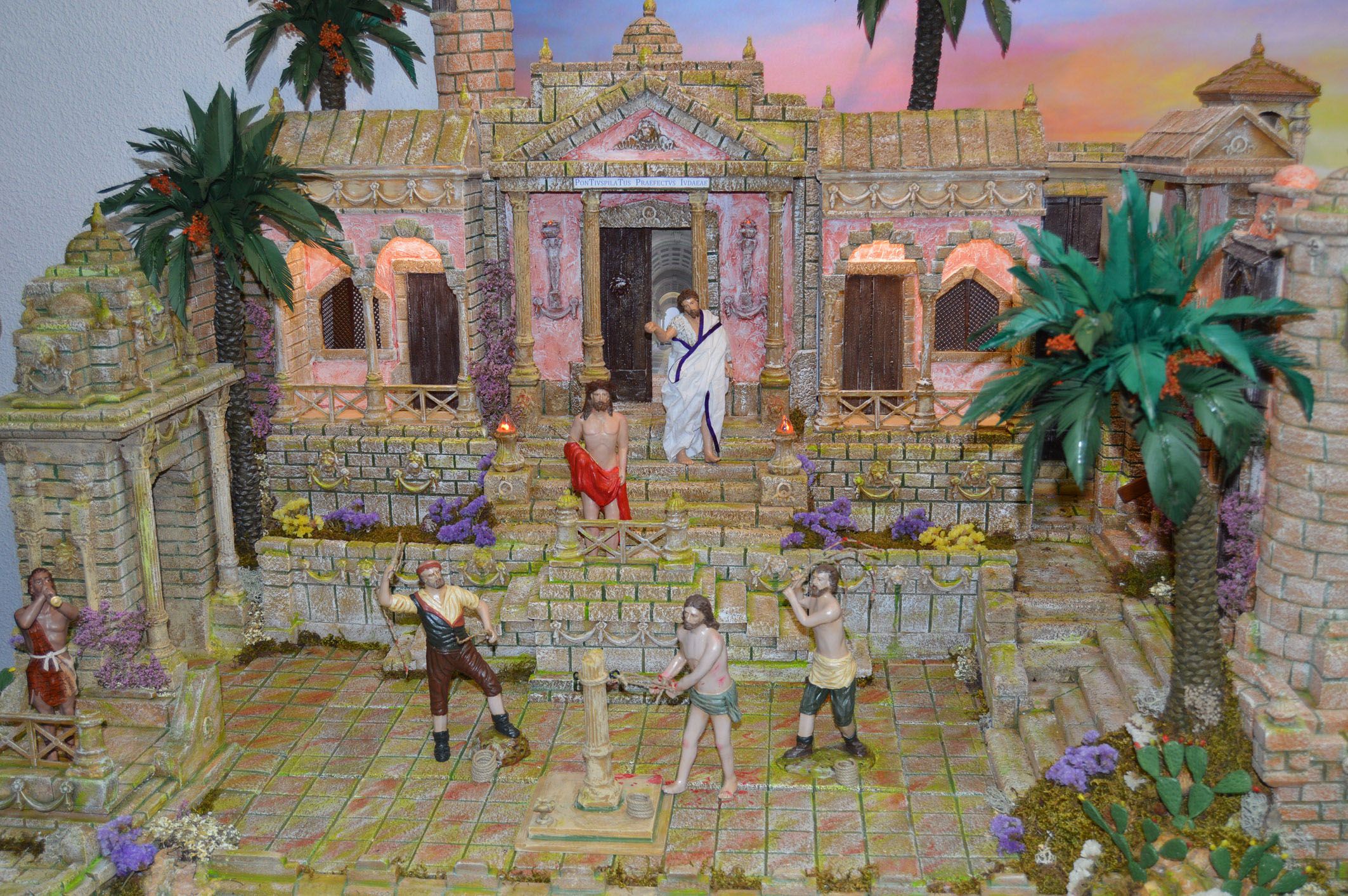 crece-el-diorama-de-la-pasion-de-cristo-de-la-exposicion-permanente-de-la-semana-santa-torrena