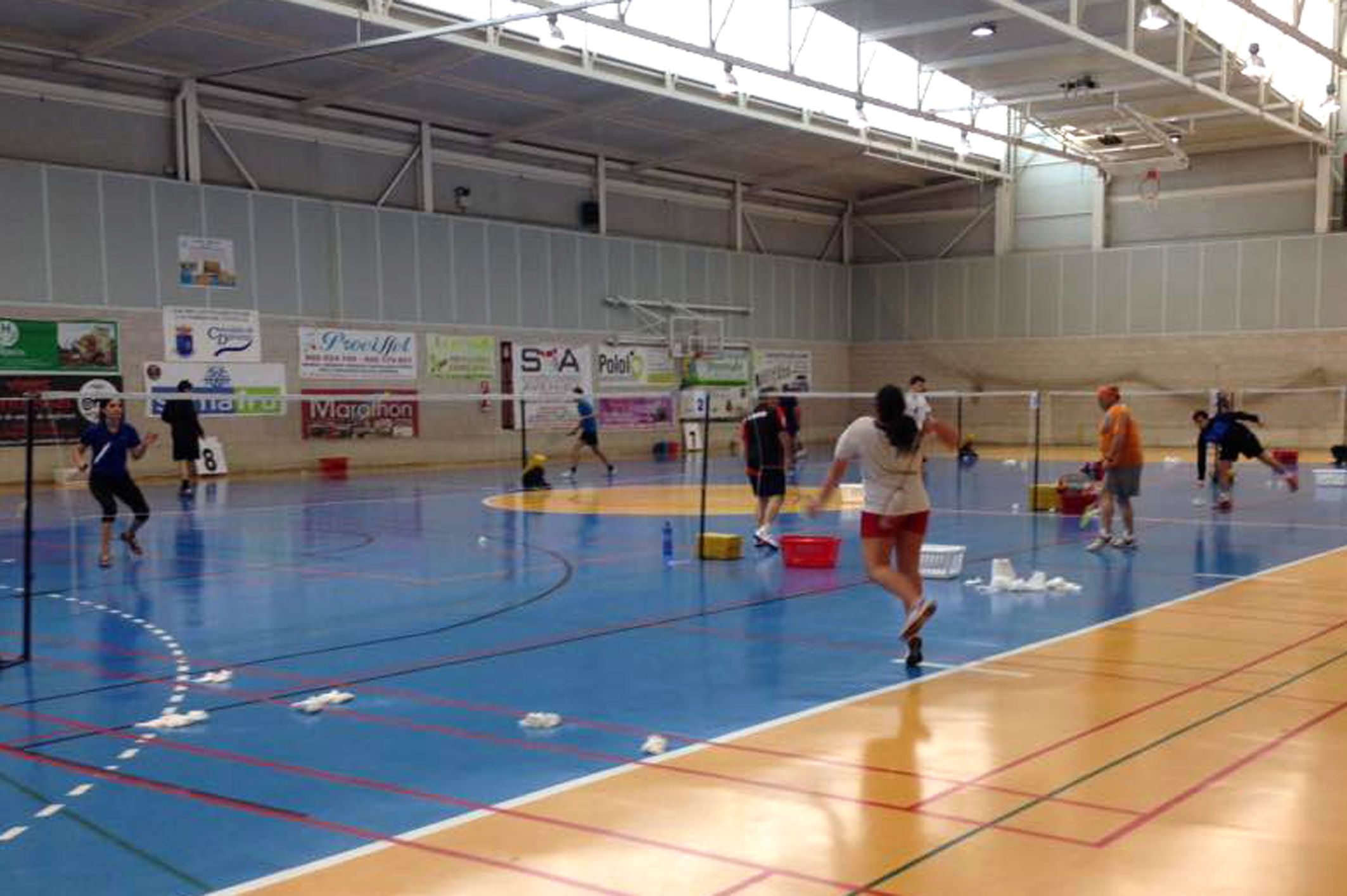 mas-de-50-participantes-en-el-i-torneo-navideno-de-badminton-de-las-torres-de-cotillas
