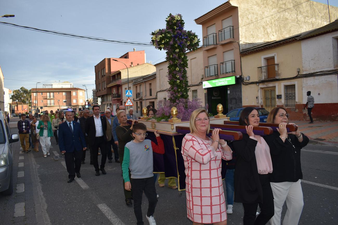 El barrio de La Cruz disfruta de un gran fin de semana por sus fiestas patronales