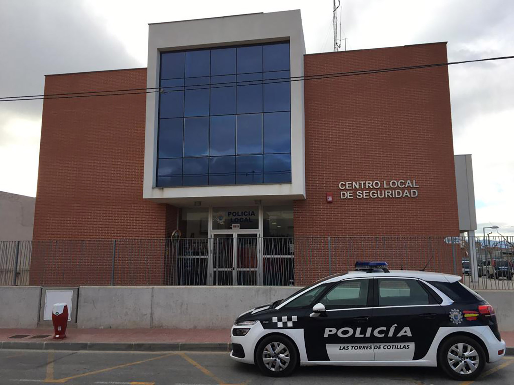 Dos agentes de la Policía Local de Las Torres de Cotillas se incorporan de sus bajas