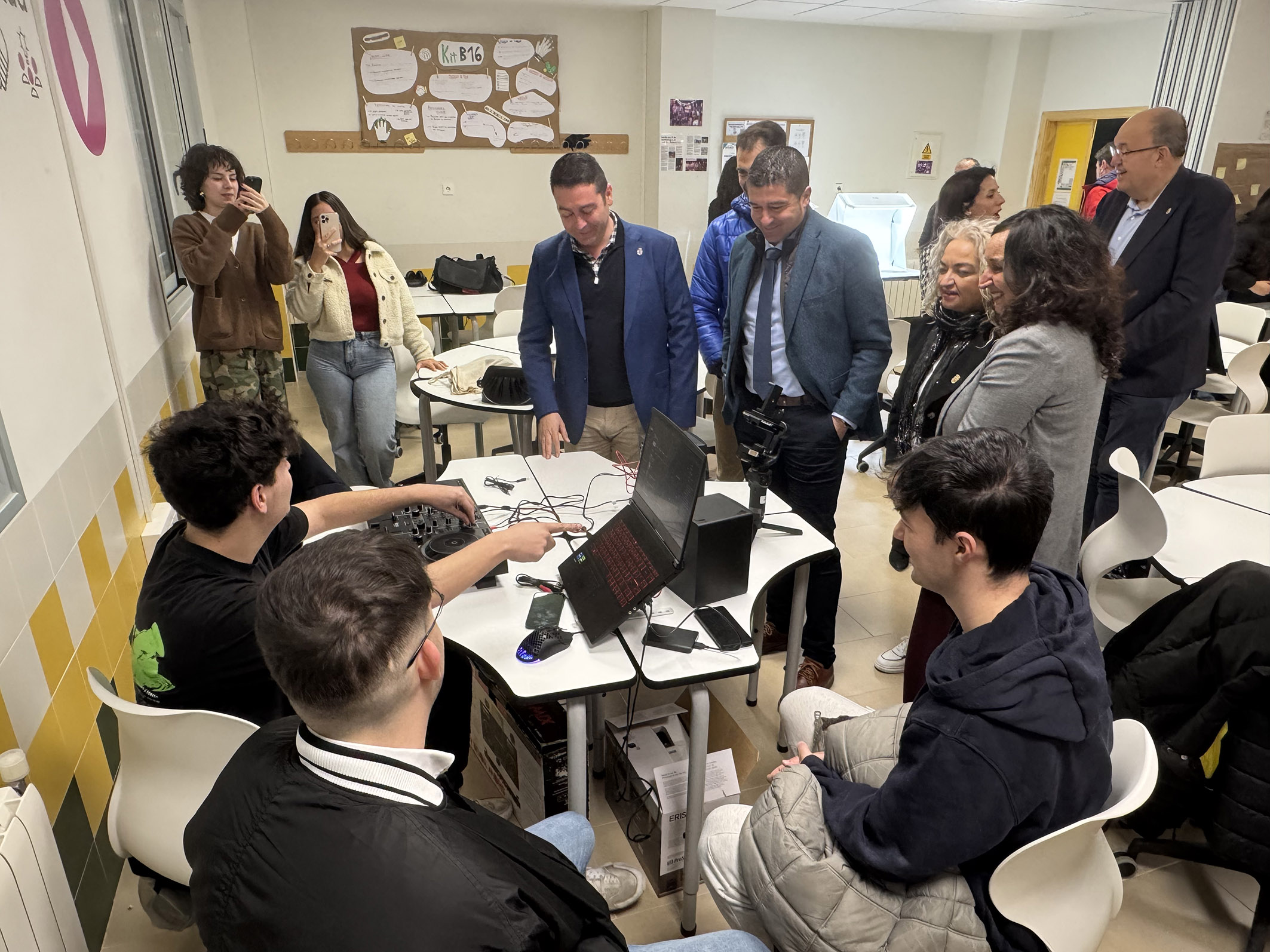 El IES La Florida estrena un aula ATECA para sus estudiantes de FP