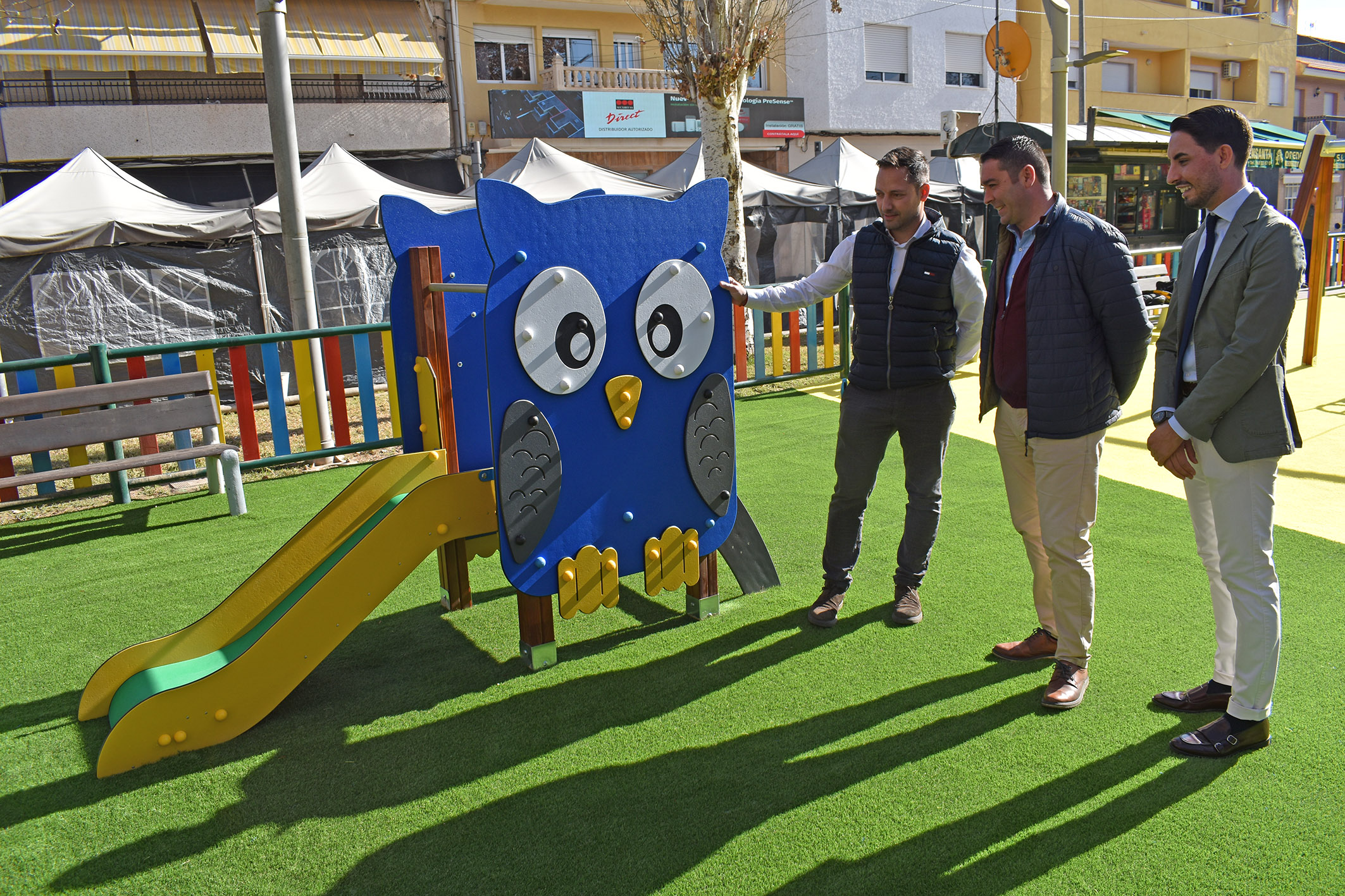 La zona de juego infantil del parque de la Constitución ya luce renovada