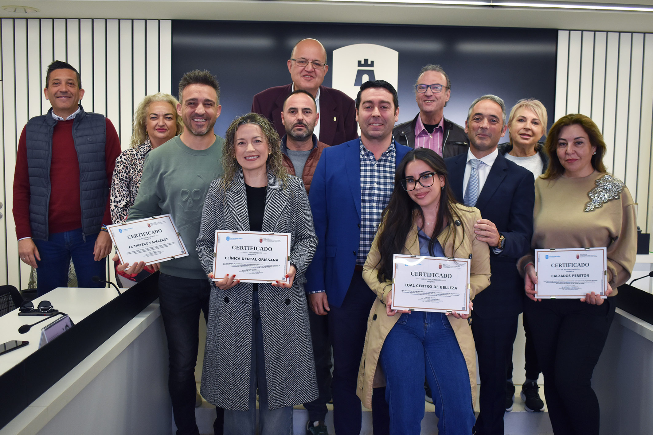 Entregados los 6 premios de 300 euros del concurso navideño de escaparates