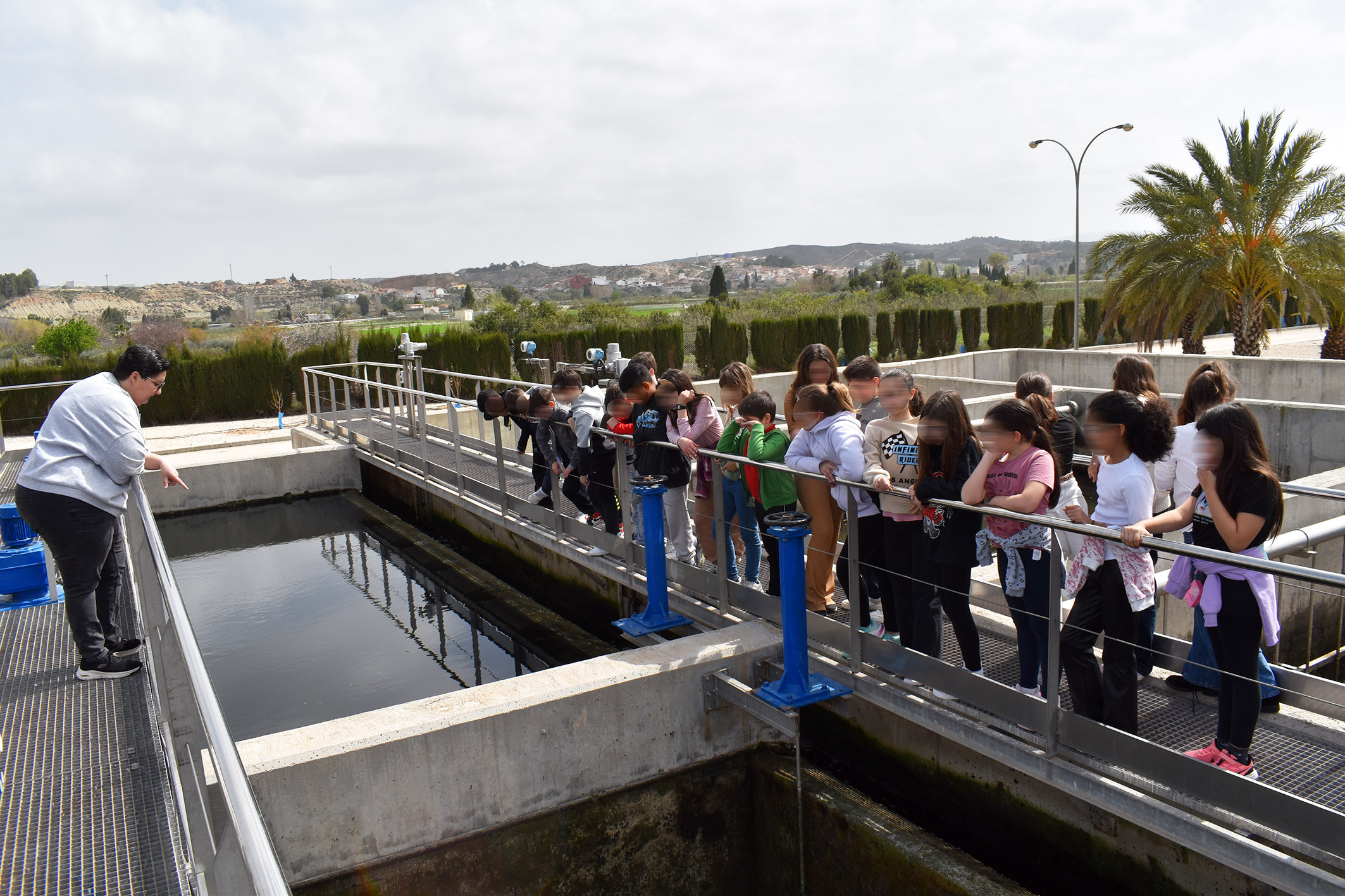 Los 450 escolares particicipantes en la campaña “Ecosostenibles” conocen la EDAR