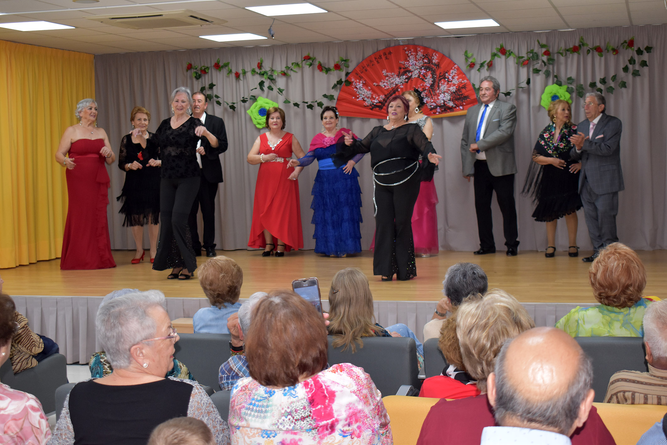 Las personas mayores ya disfrutan de una nueva Semana Cultural en su centro social