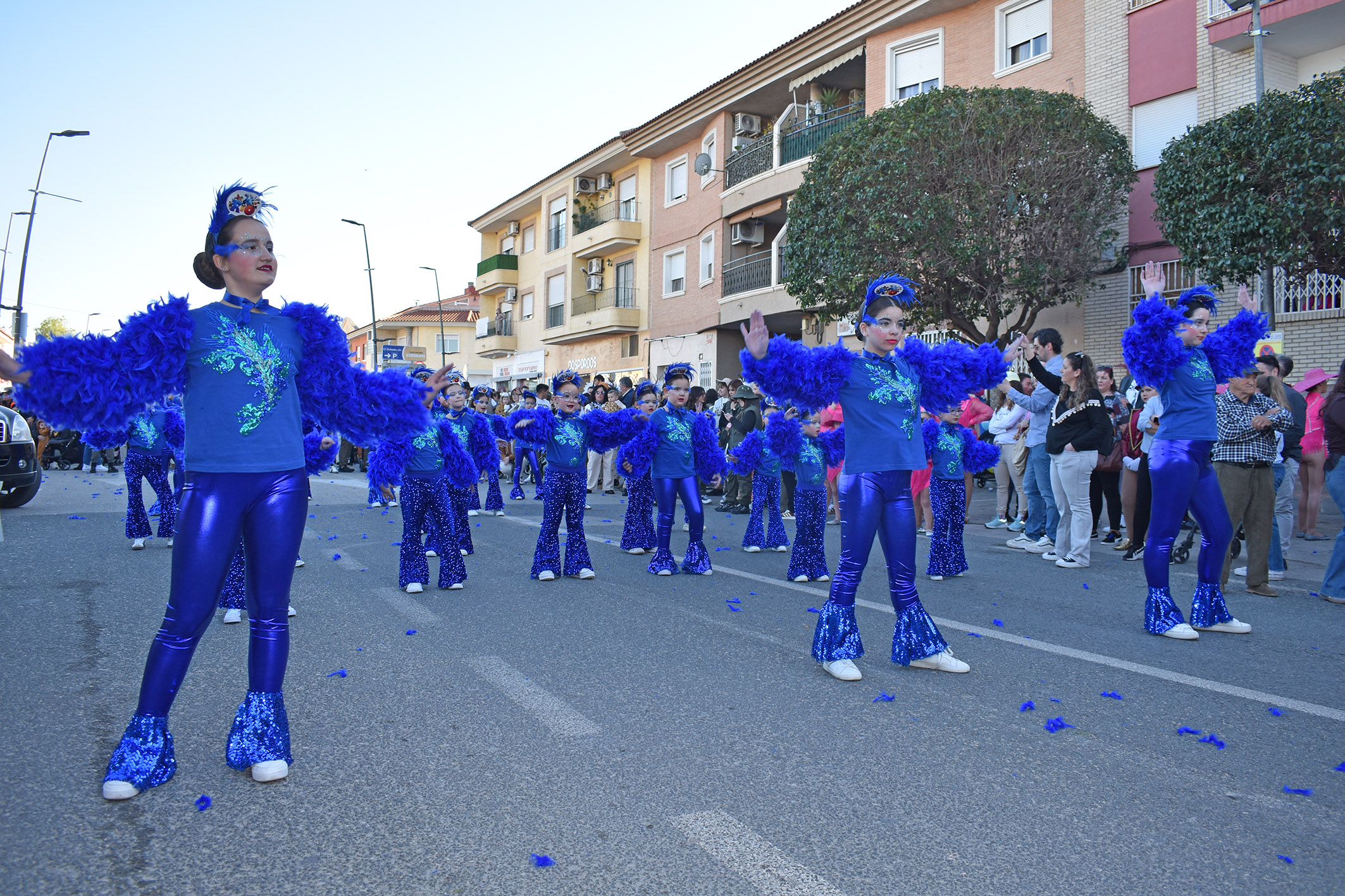 Más de un millar de personas desfilan en el Carnaval 2026 de Las Torres de Cotillas 