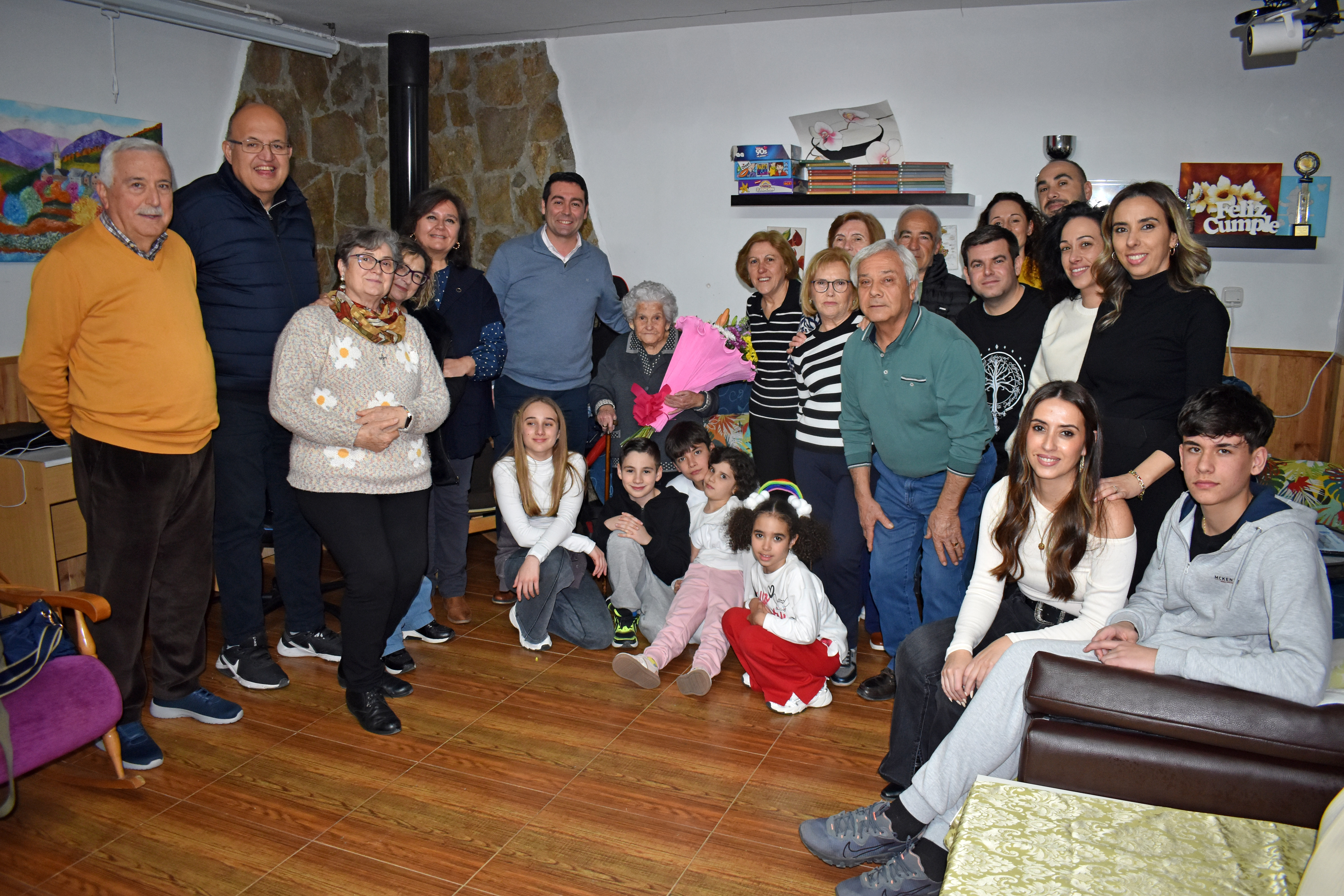 Las Torres de Cotillas homenajea a su vecina Eugenia Navarro por sus 100 años