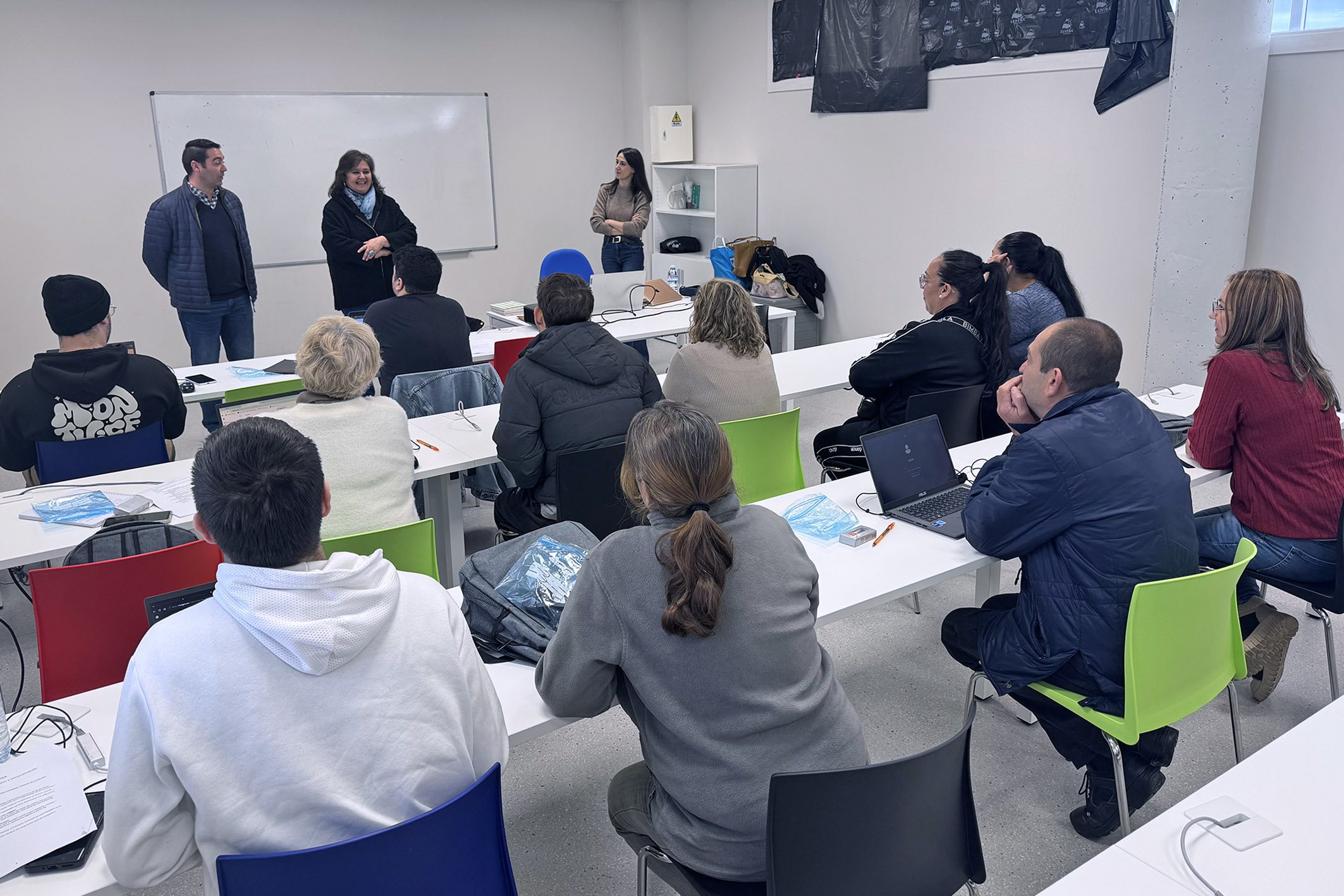 Arranca un curso para aprender a sacar el máximo rendimiento laboral a la IA