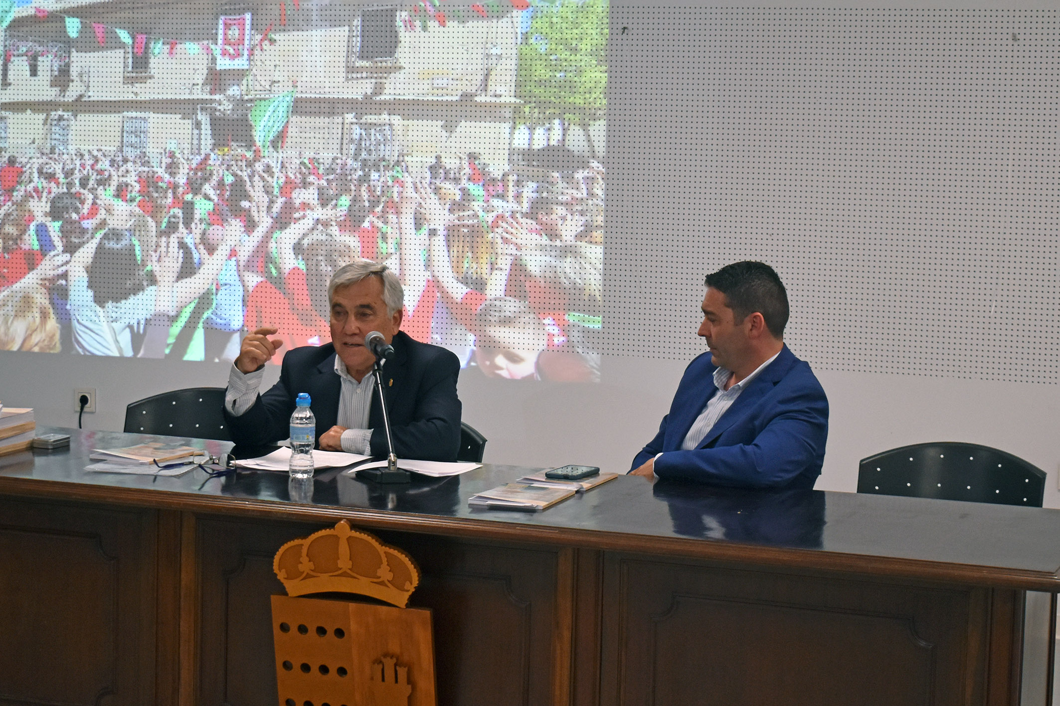 El cronista oficial Ricardo Montes presenta un libro que ahonda en las raíces conquenses de los fundadores de Las Torres de Cotillas