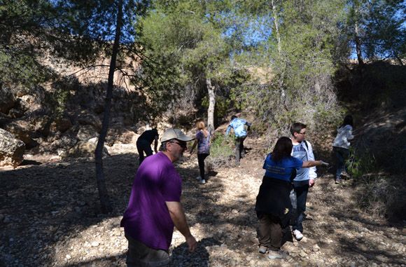 El grupo scout +ìtaca participa en la mejora del entorno del aula de la Naturaleza de Las Torres de Cotillas 3