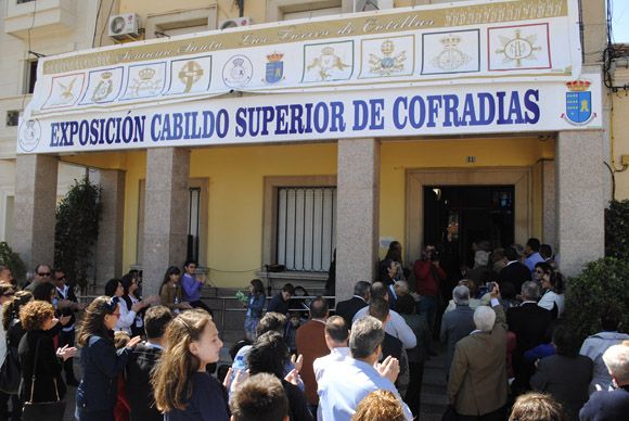 Las Torres de Cotillas arropa al Cabildo Superior de Cofrad+¡as en la inauguraci+¦n de su muestra permanente de la Semana Santa2