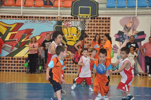 Fiesta del baloncesto para los m+ís peque+¦os en Las Torres de Cotillas 4