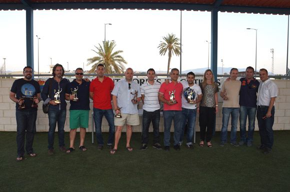 Las ligas torre+¦as de p+ídel, f+¦tbol sala y f+¦tbol 7 entregan sus trofeos (P+üDEL)