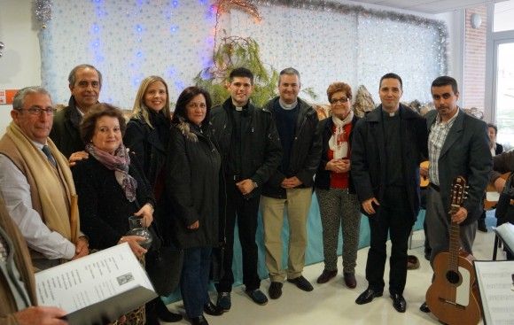 Ya se puede visitar el Belén del Centro de las Personas Mayores torreño 6