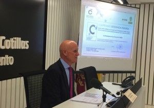 El Ayuntamiento torreño recibe el sello de compromiso de excelencia europea por su gestión