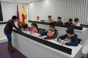 El CEIP “San Pablo” de Murcia visita de nuevo el Ayuntamiento torreño2
