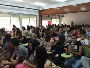 La cantante Ruth Lorenzo compartió la jornada de graduación del IES “Salvador Sandoval” torreño8