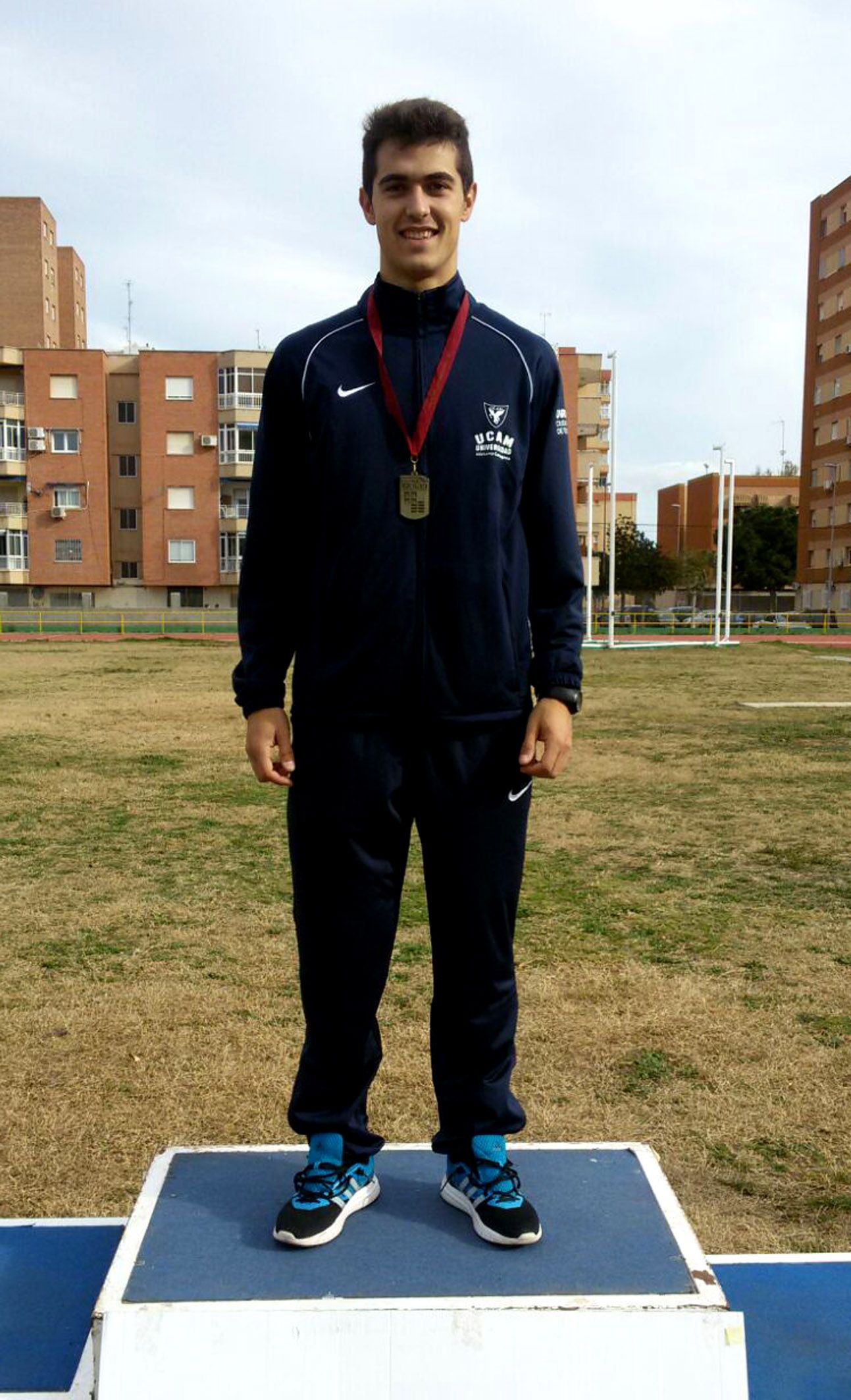 El joven atleta torreño Sergio Jornet, bronce nacional junior de decathlon
