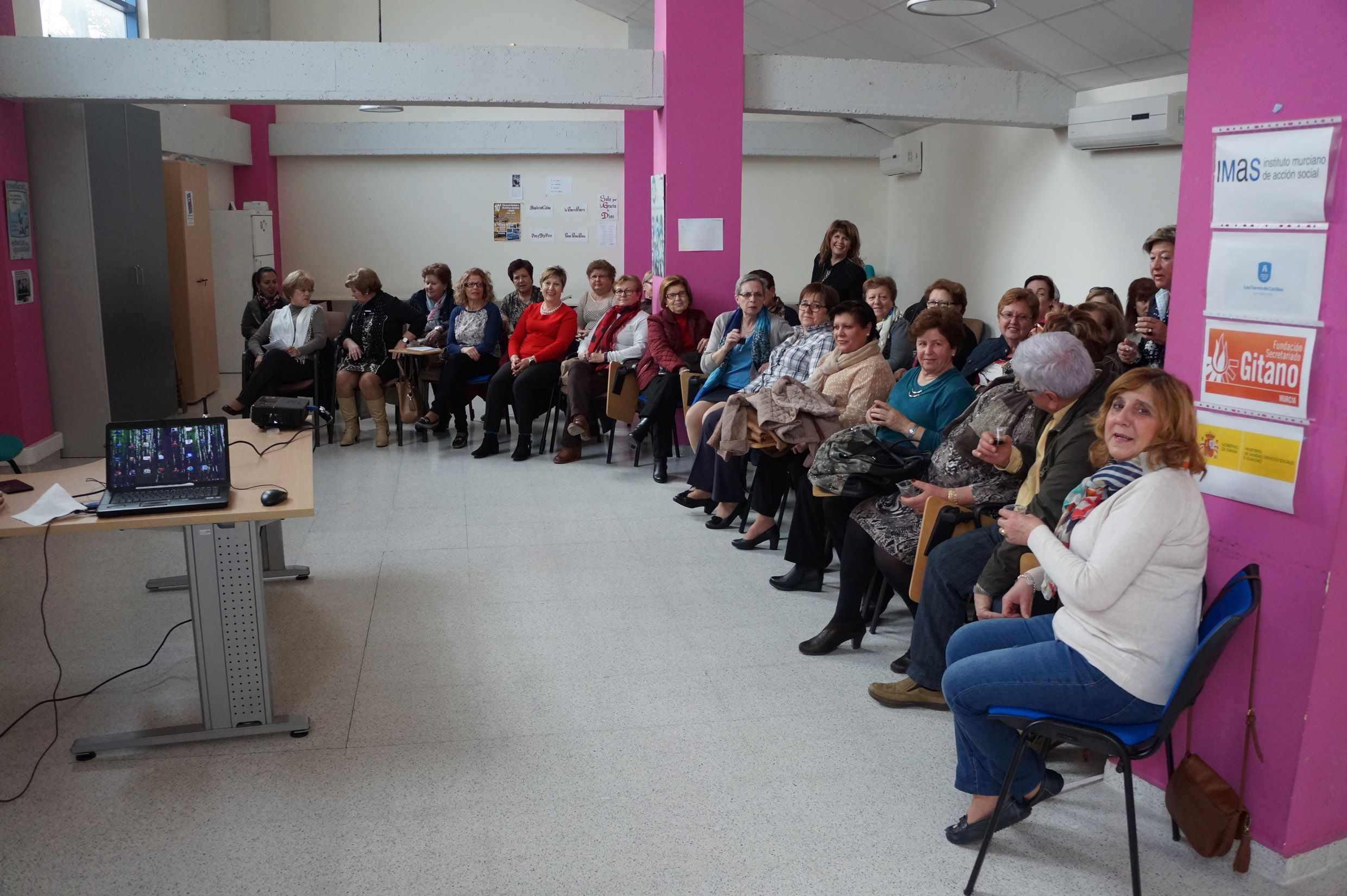 Charla Domingo Coronado asociacion de mujeres  LTC1