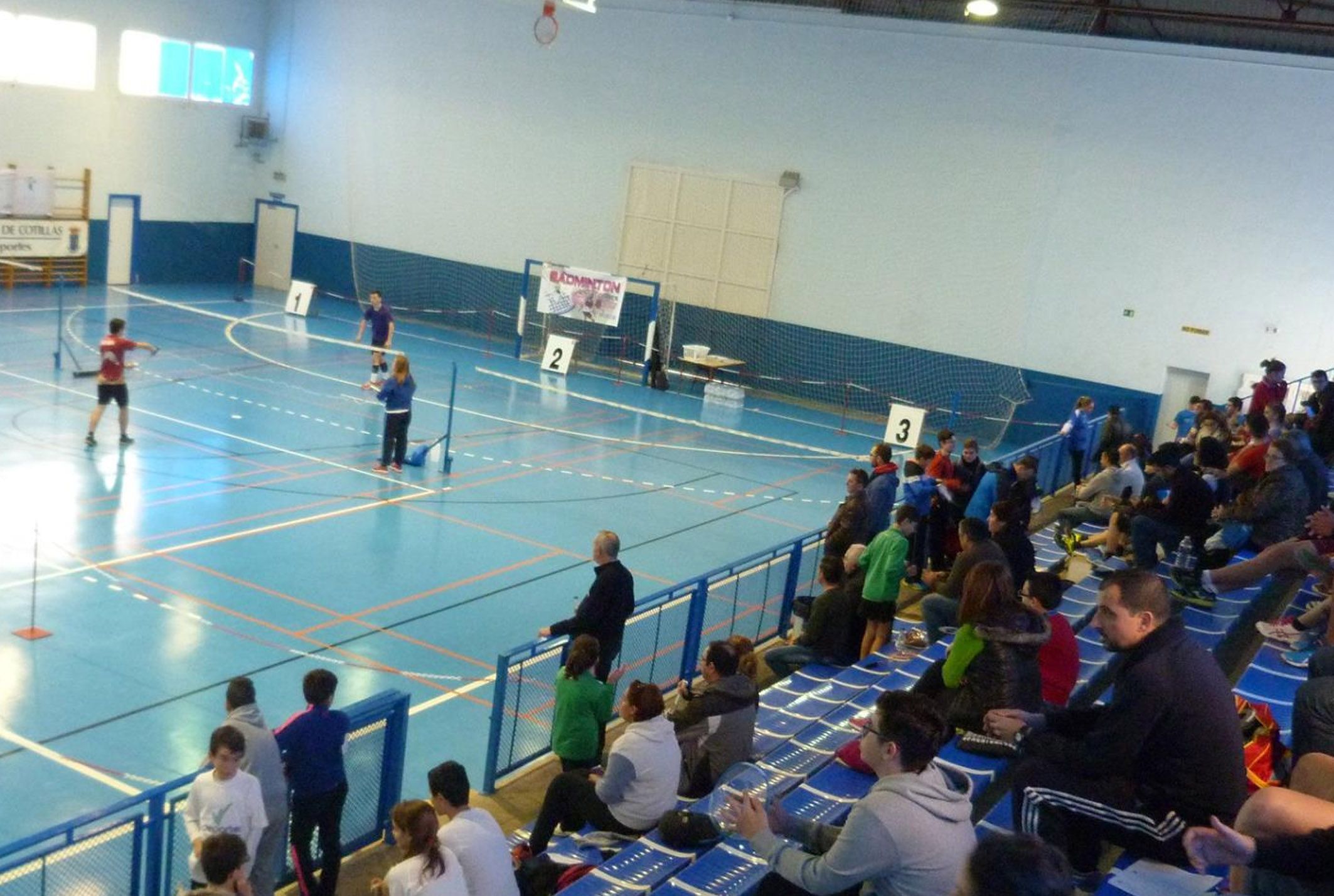 Los torreños brillan en casa en la final del Programa Regional de Deporte en Edad Escolar de bádminton3