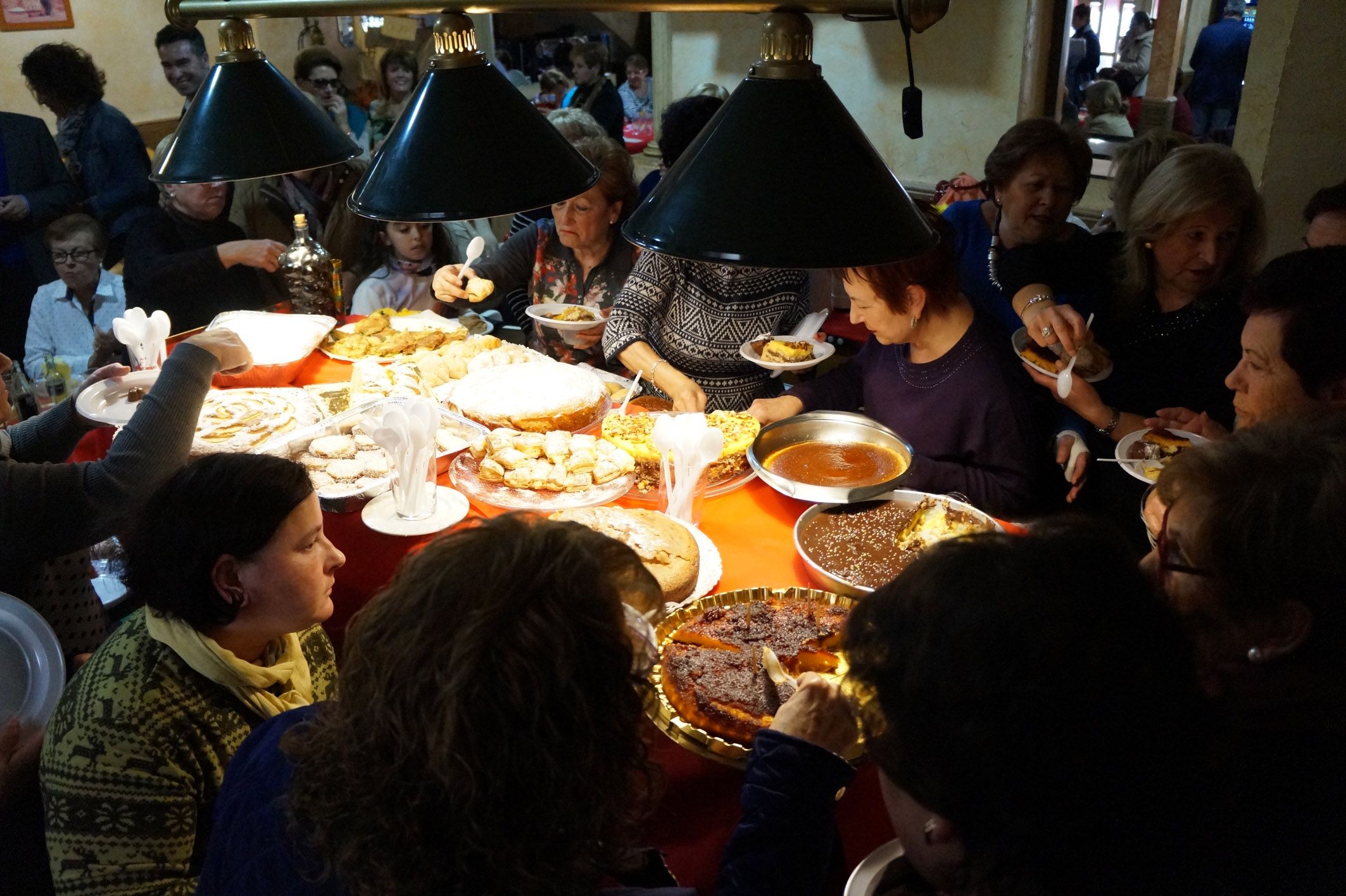 Degustación dulces mujeres - Las Torres de Cotillas