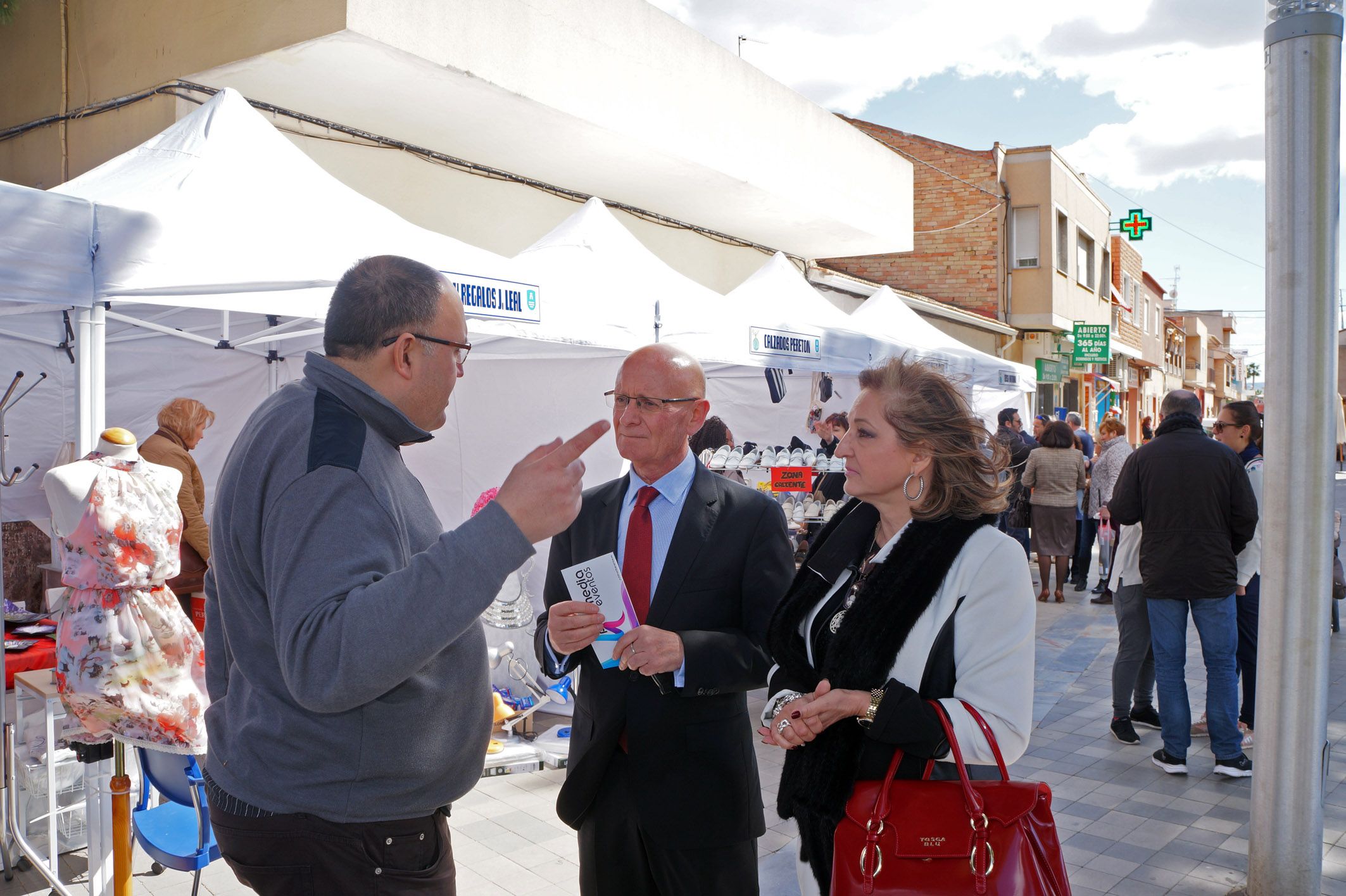 Las Torres de Cotillas disfruta por primera vez de su “Plaza del Comercio”4