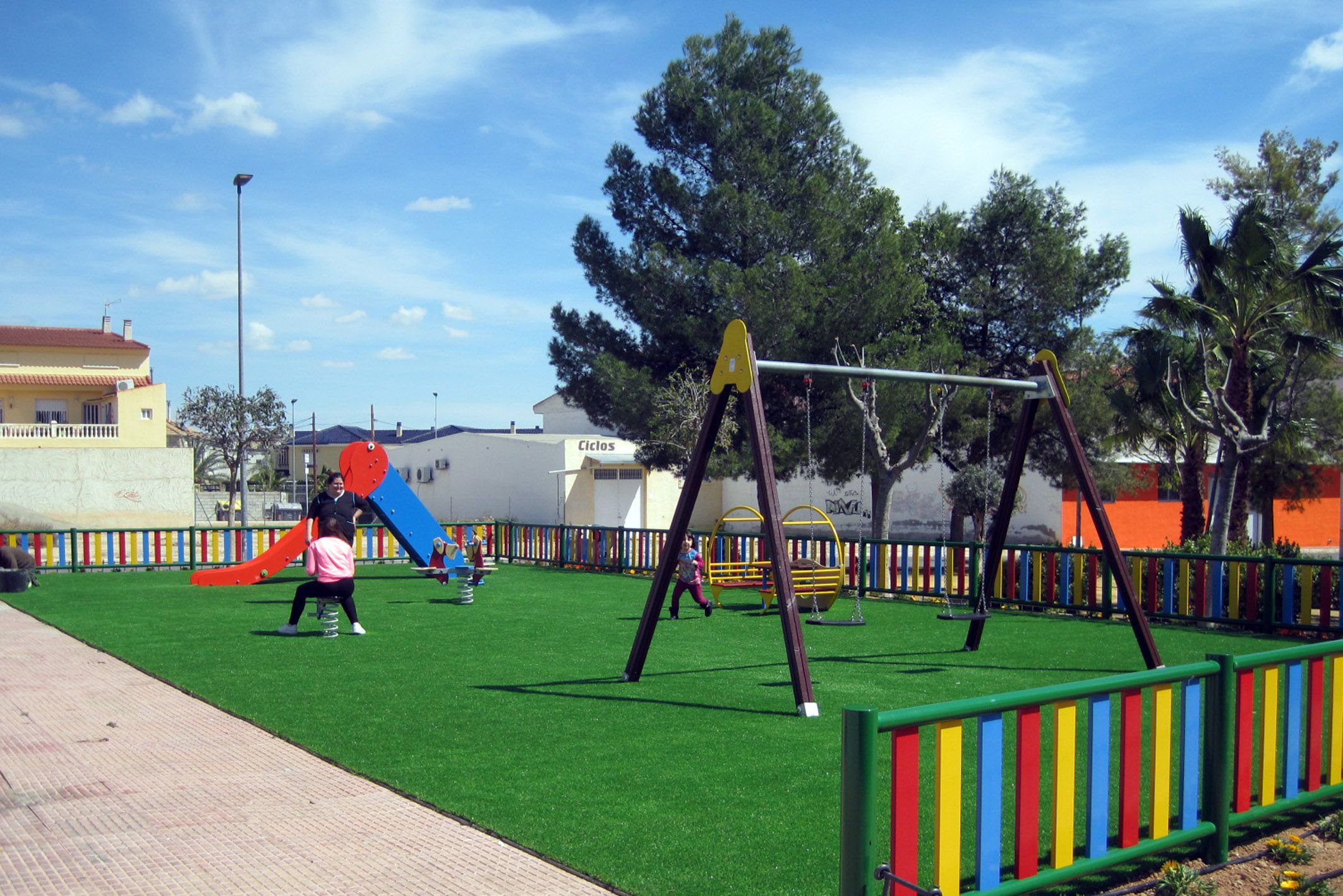Reformada la zona infantil del jardín Infanta Cristina de La Florida torreña
