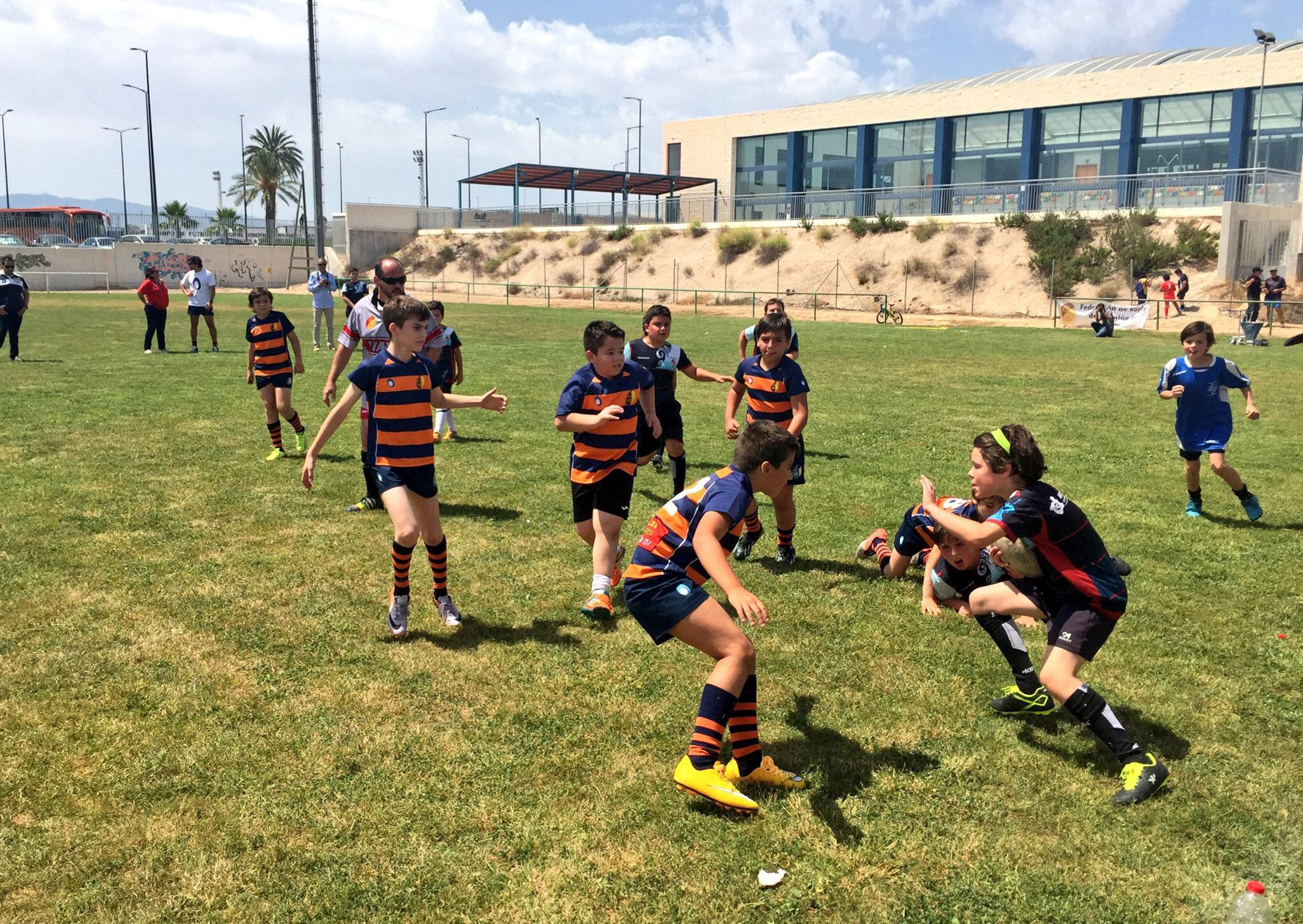 Las jóvenes promesas del rugby murciano protagonizan una gran jornada en Las Torres de Cotillas
