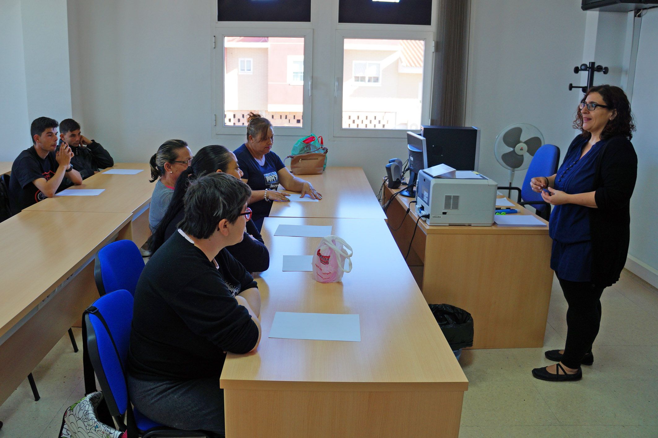 Proyecto Abraham inicia un curso de alfabetización en Las Torres de Cotillas3