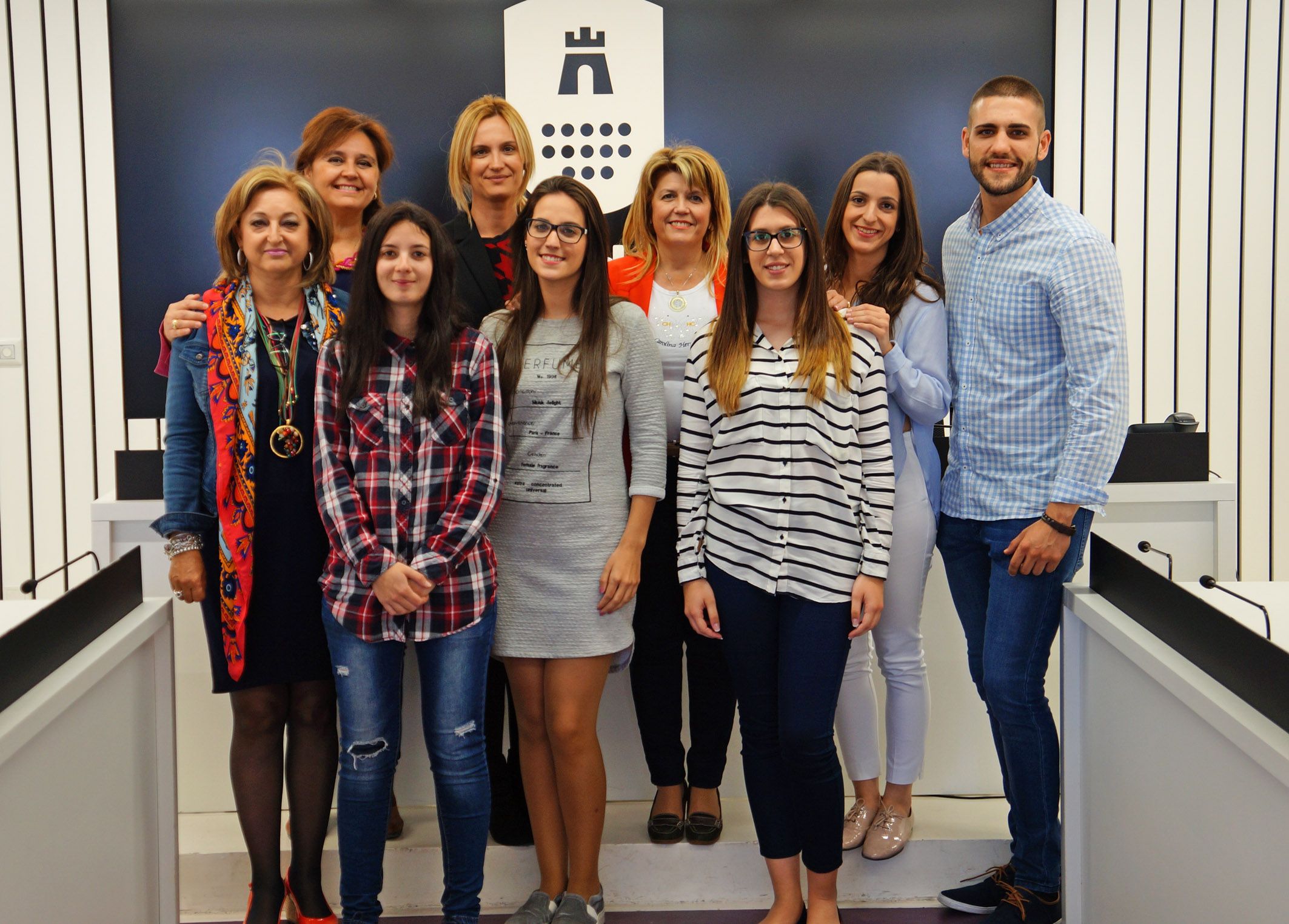 Un programa de empleo público destina a 6 jóvenes como auxiliares administrativos en el Ayuntamiento torreño