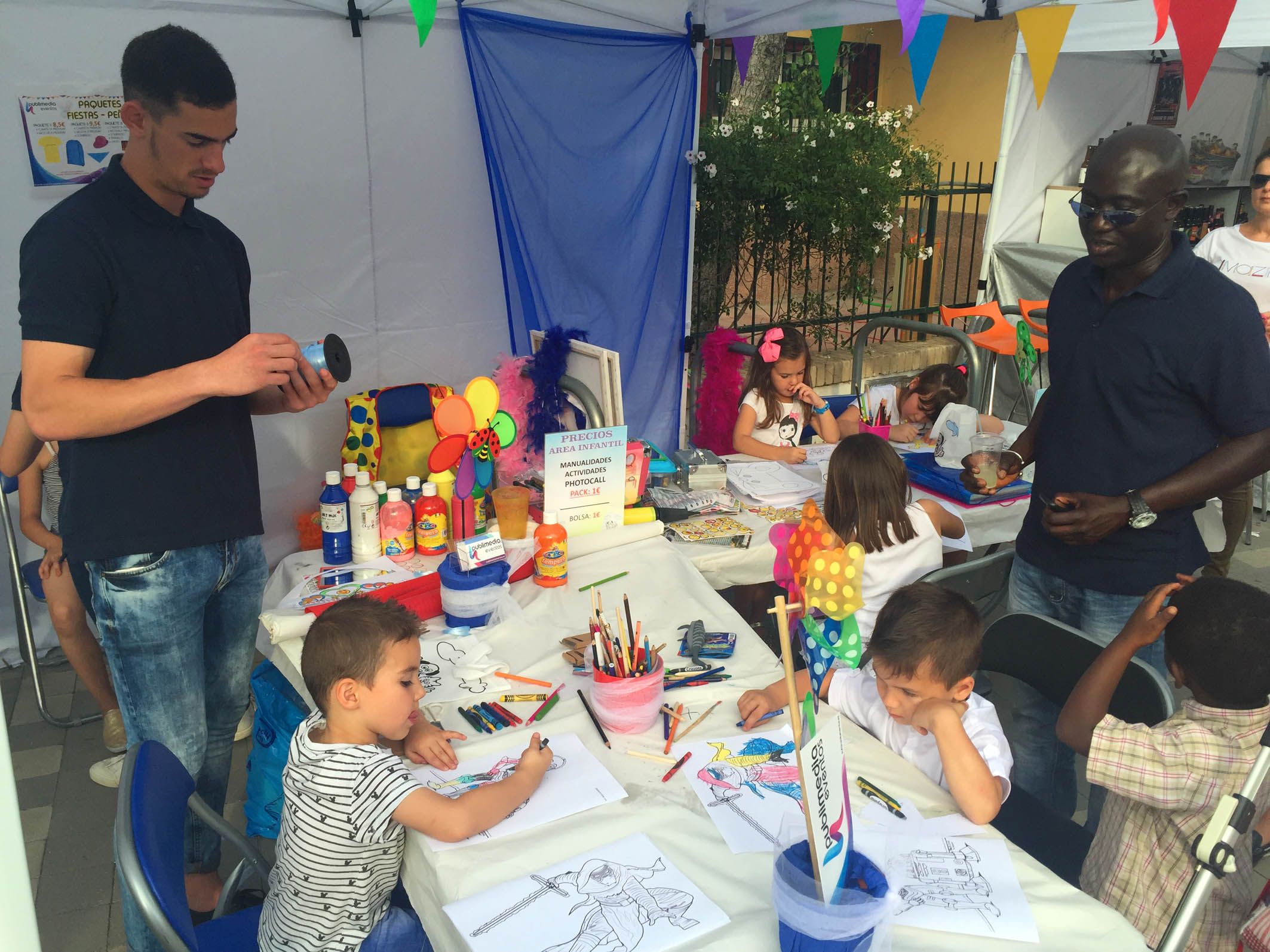 La II Feria del Comercio de Las Torres se convierte en una fiesta de las compras5