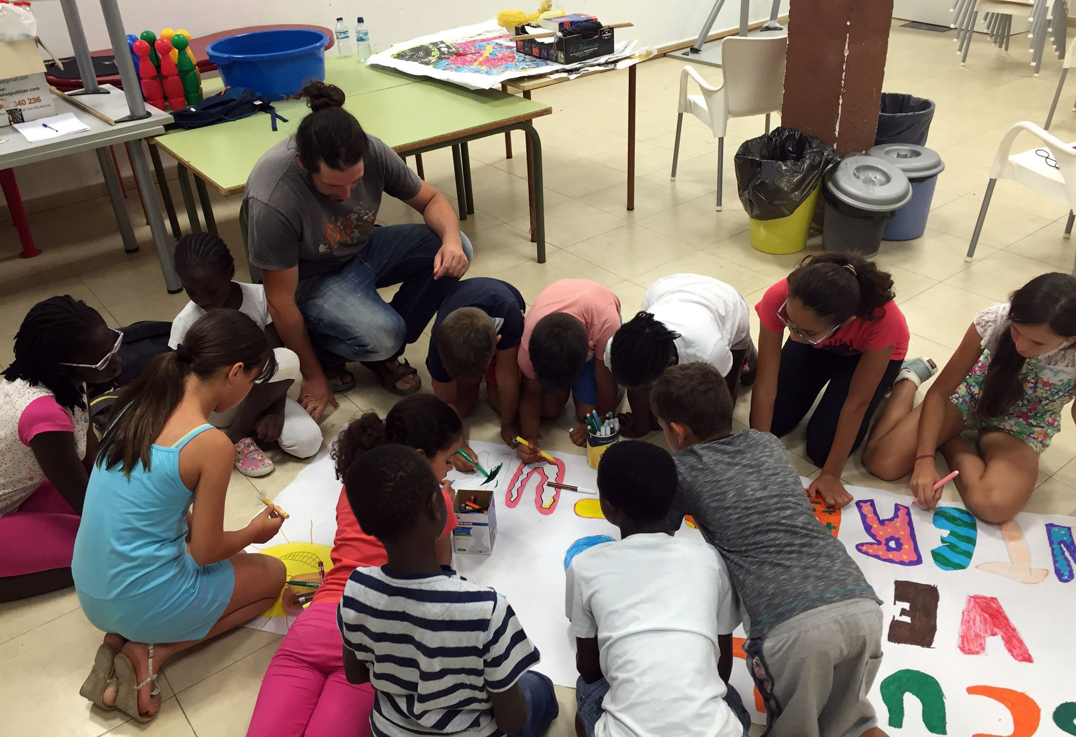 El barrio del Carmen torreño disfruta de una escuela intercultural de verano