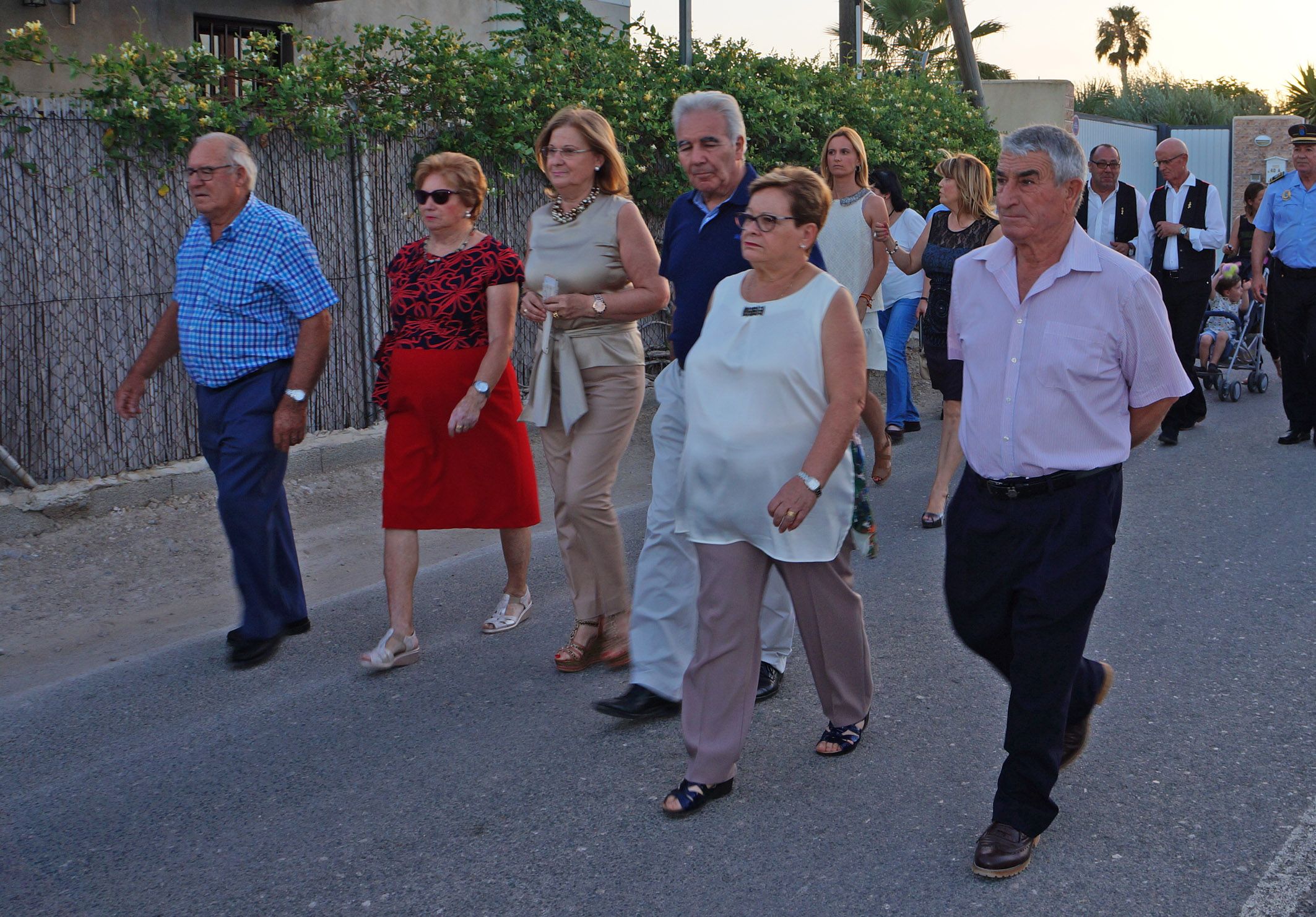 Las fiestas del barrio torreño de San Pedro concluyen con la procesión del patrón5