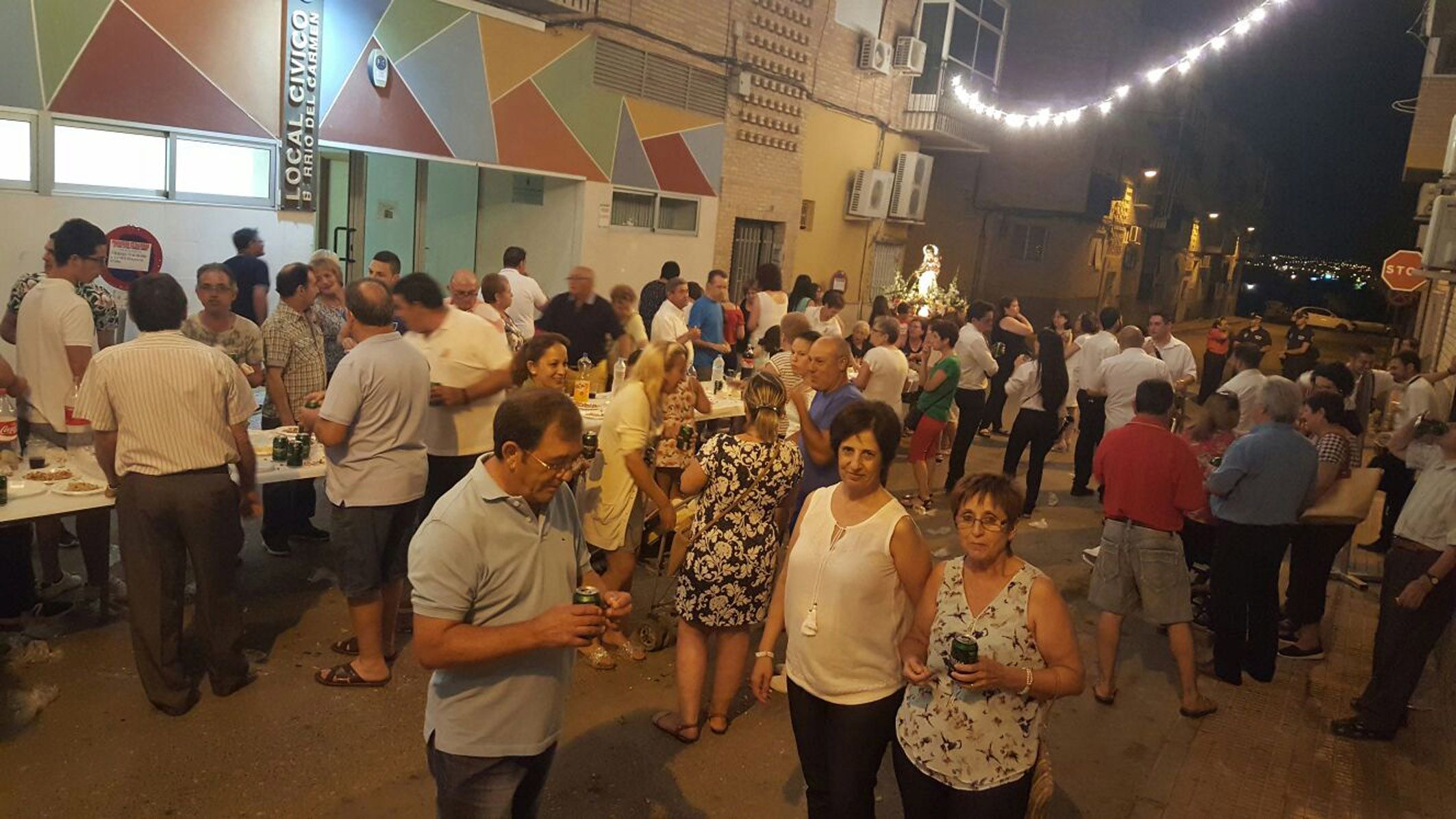 Refresco de convivencia - fiestas barrio del Carmen LTC