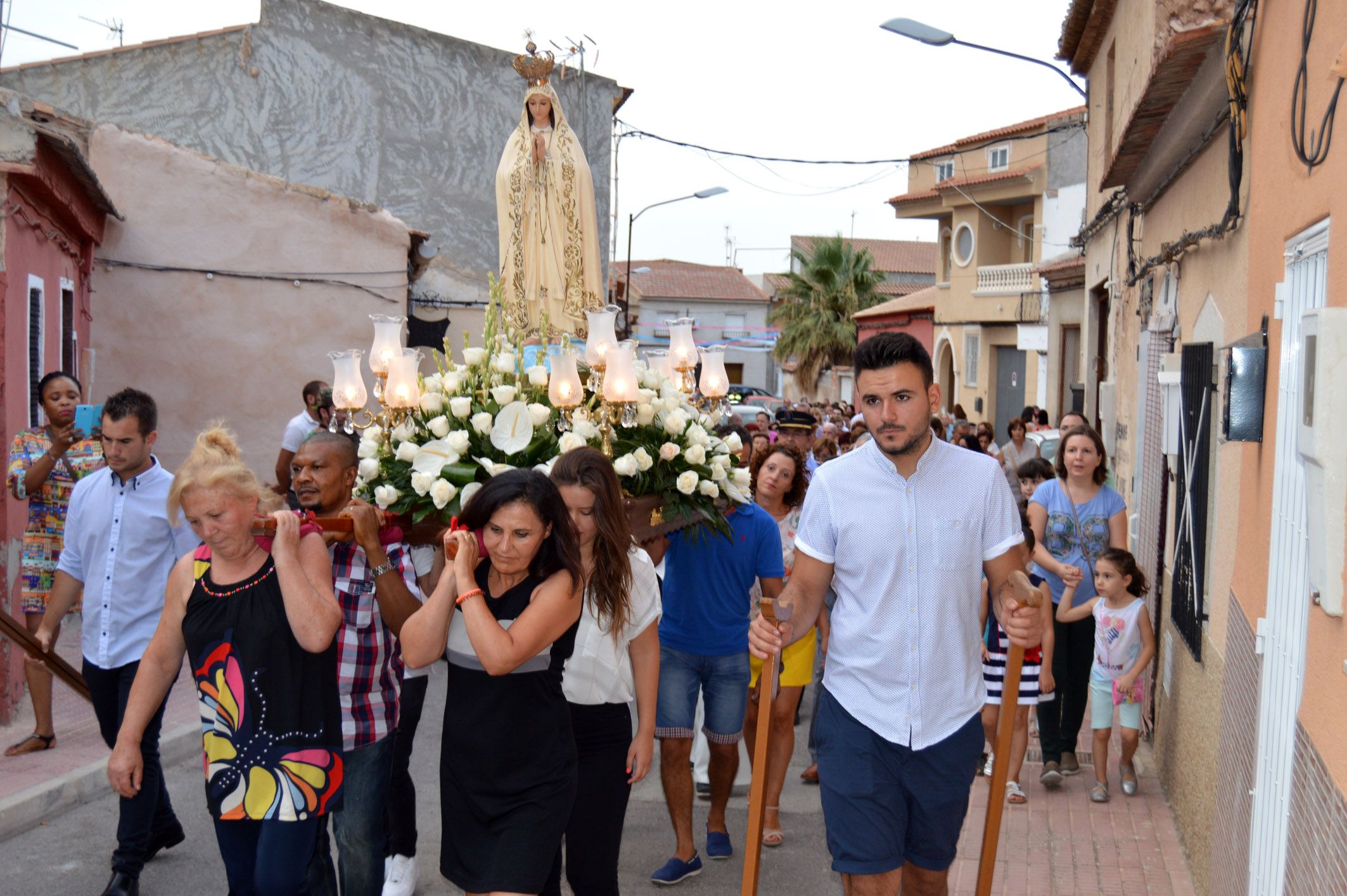 La procesión de la patrona da por concluidas las Fiestas del barrio torreño de Los Pulpites 3