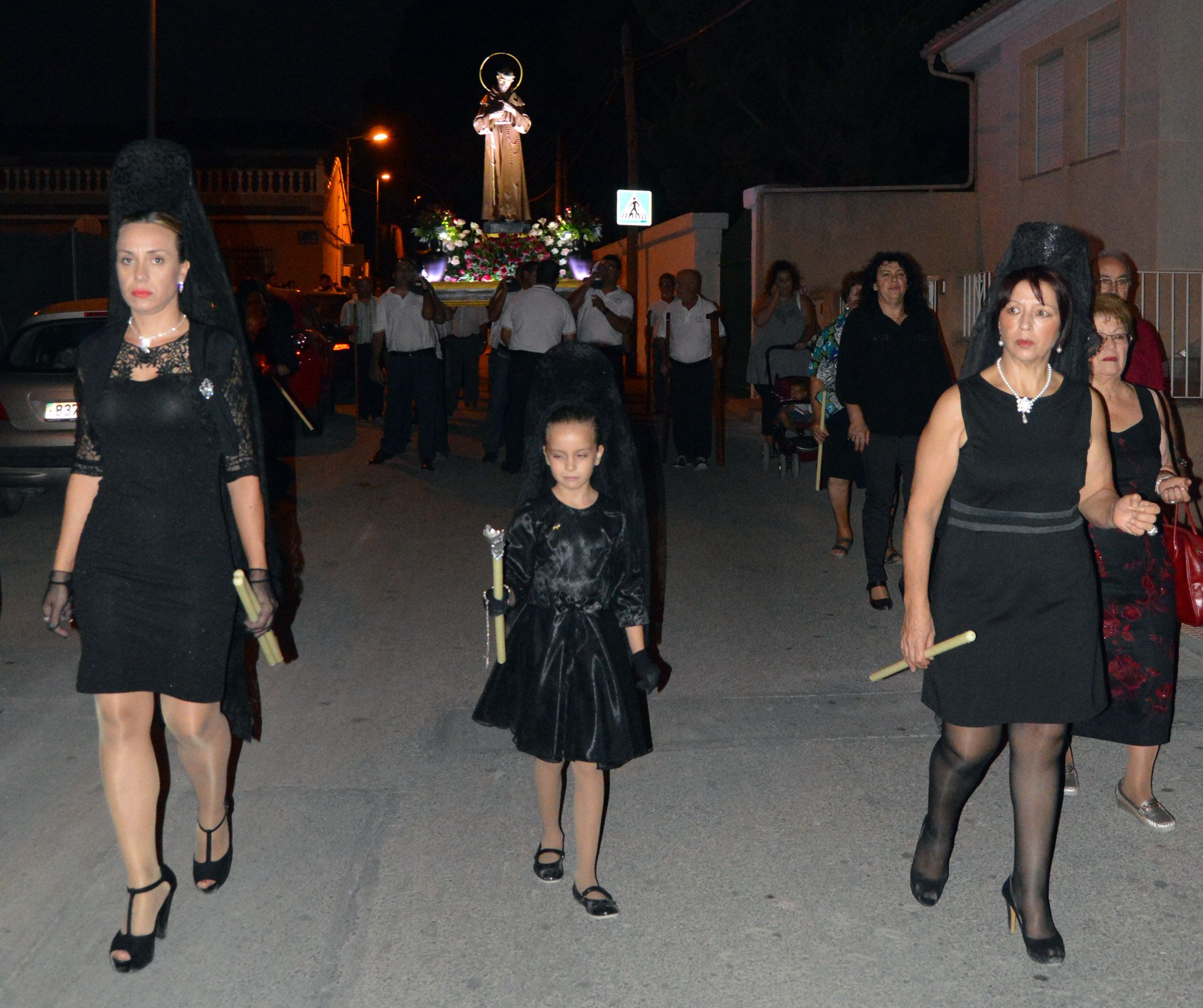 la-procesion-de-san-francisco-de-asis-despide-las-fiestas-de-la-media-legua-torrena-2