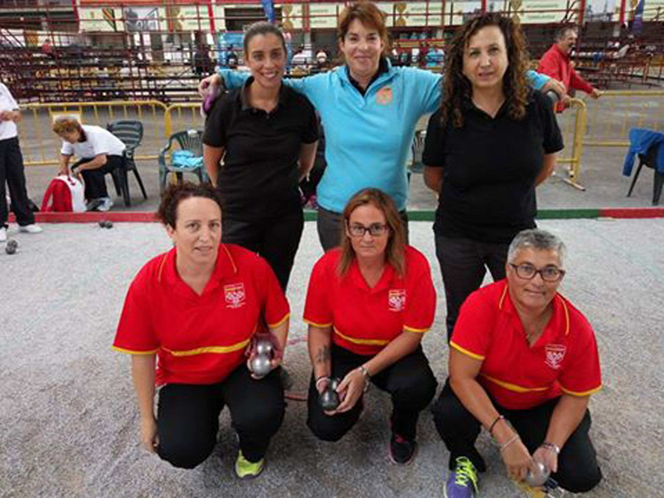 las-chicas-de-la-salceda-bronce-en-tripletas-en-el-torneo-internacional-de-petanca-de-torrelavega