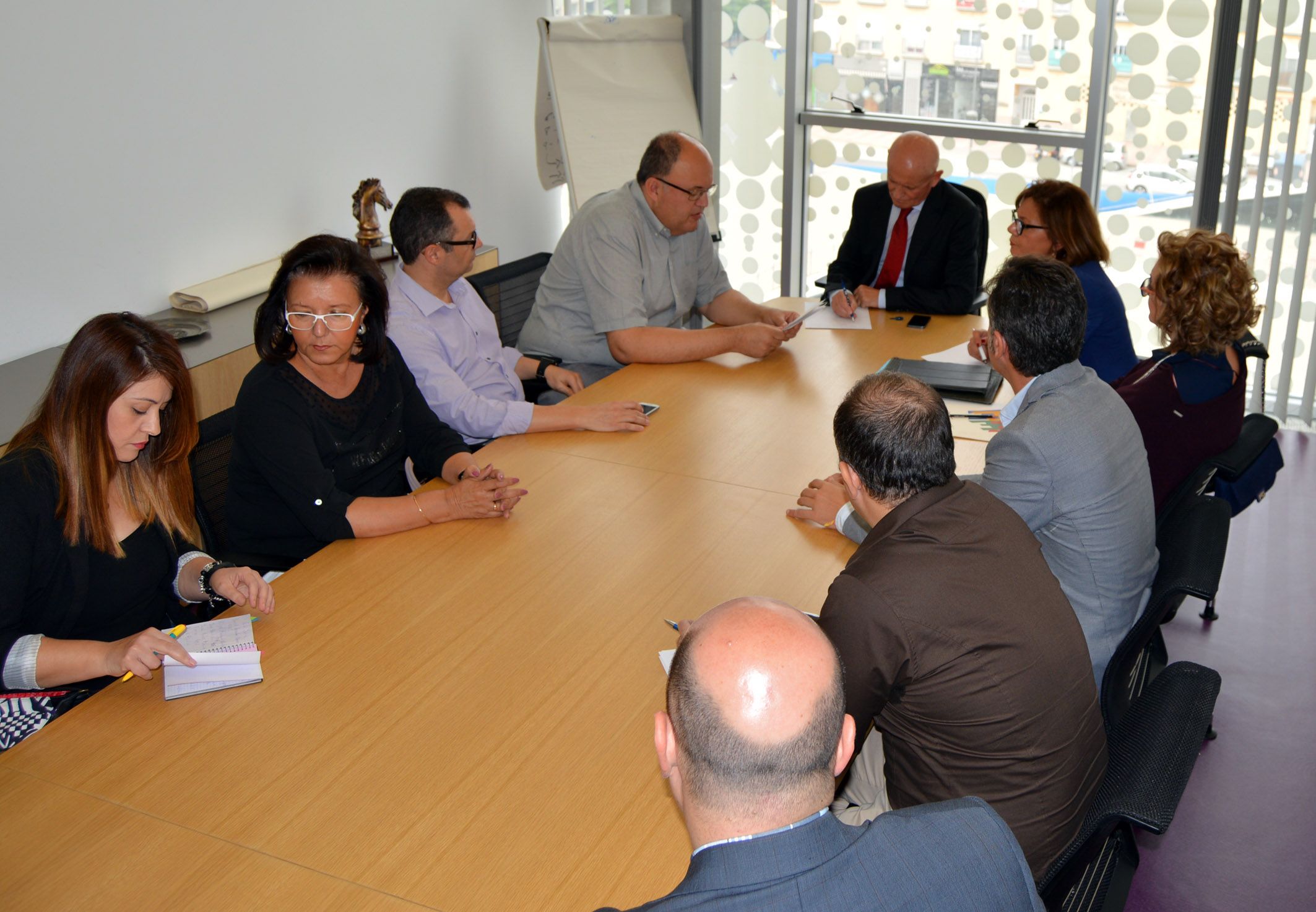 la-direcccion-general-de-comercio-destinara-una-subvencion-de-5-000-euros-para-las-actividades-del-area-comercial-las-torres3