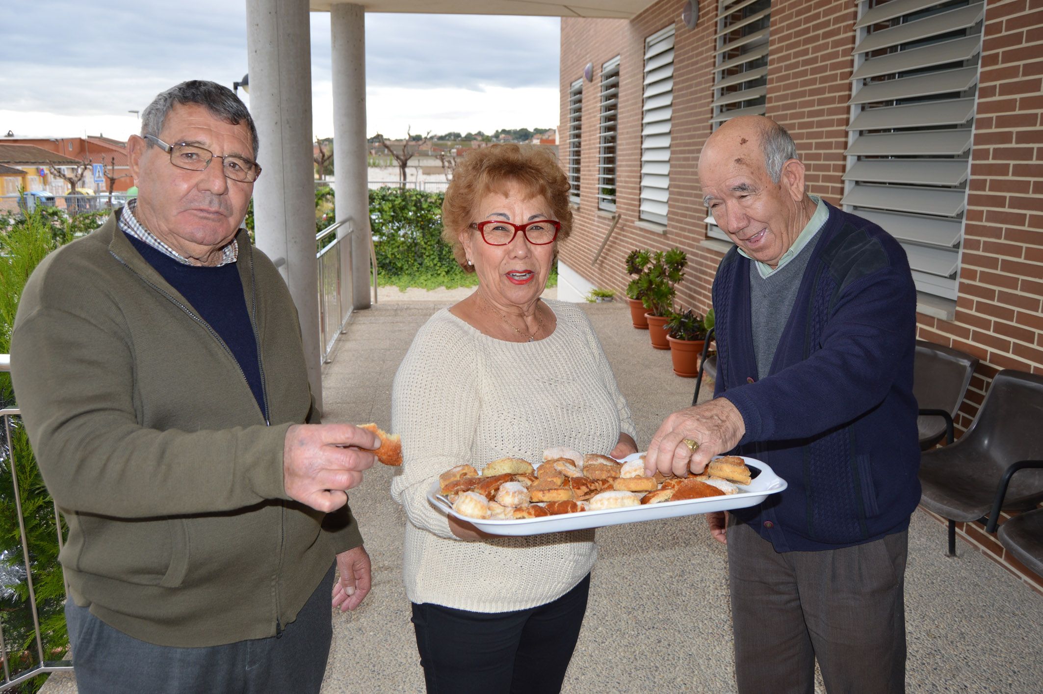 el-centro-de-las-personas-mayores-ya-disfruta-de-su-belen-estas-navidades6