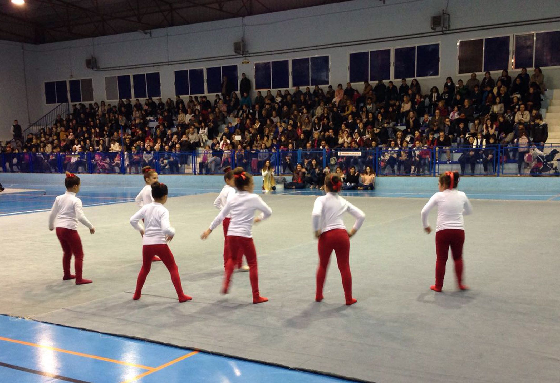 exhibicion-de-navidad-gimnasia-ritmica-las-torres-de-cotillas