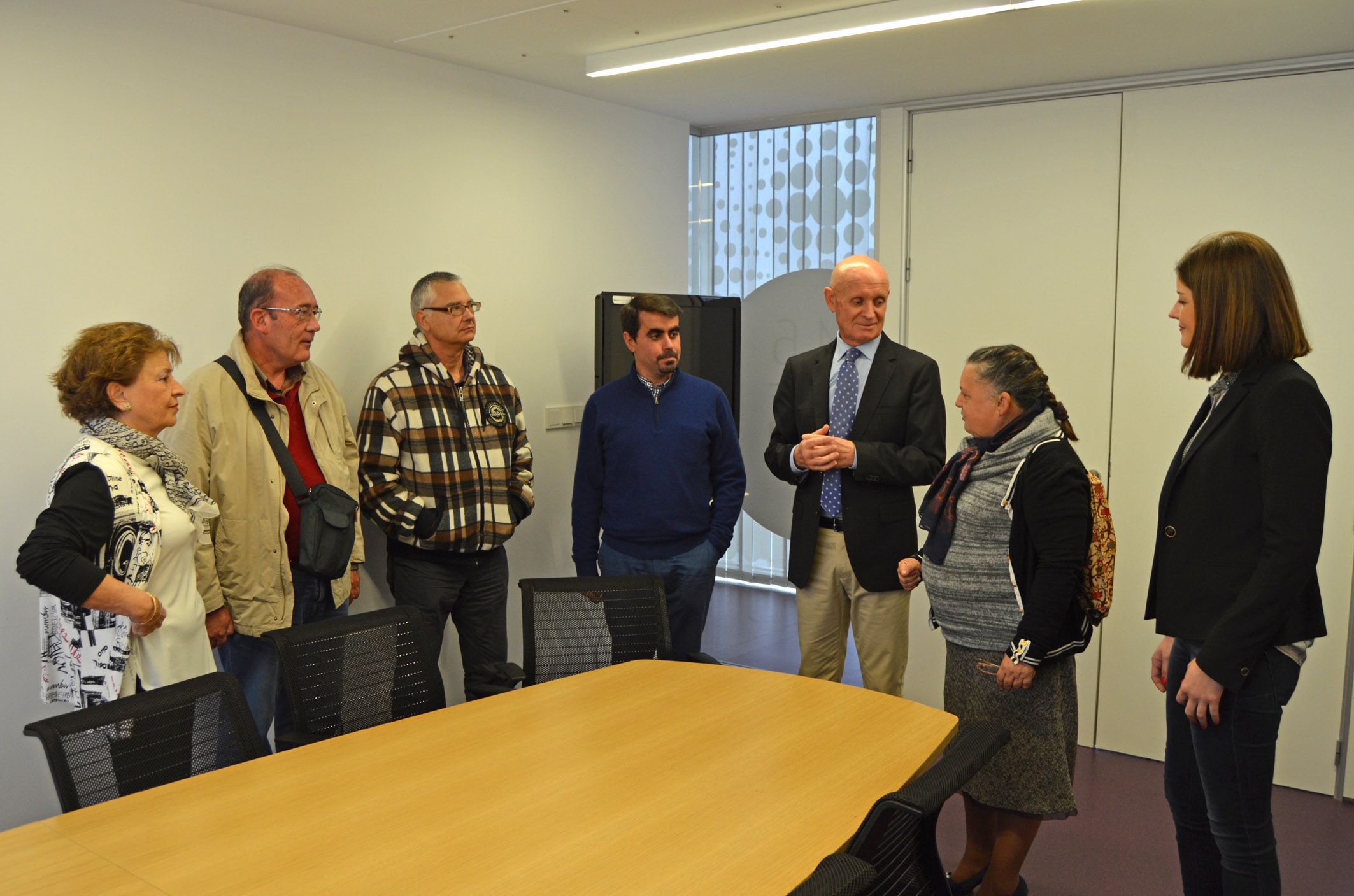 miembros-de-afes-trabajaran-en-la-biblioteca-municipal-para-facilitar-su-integracion1