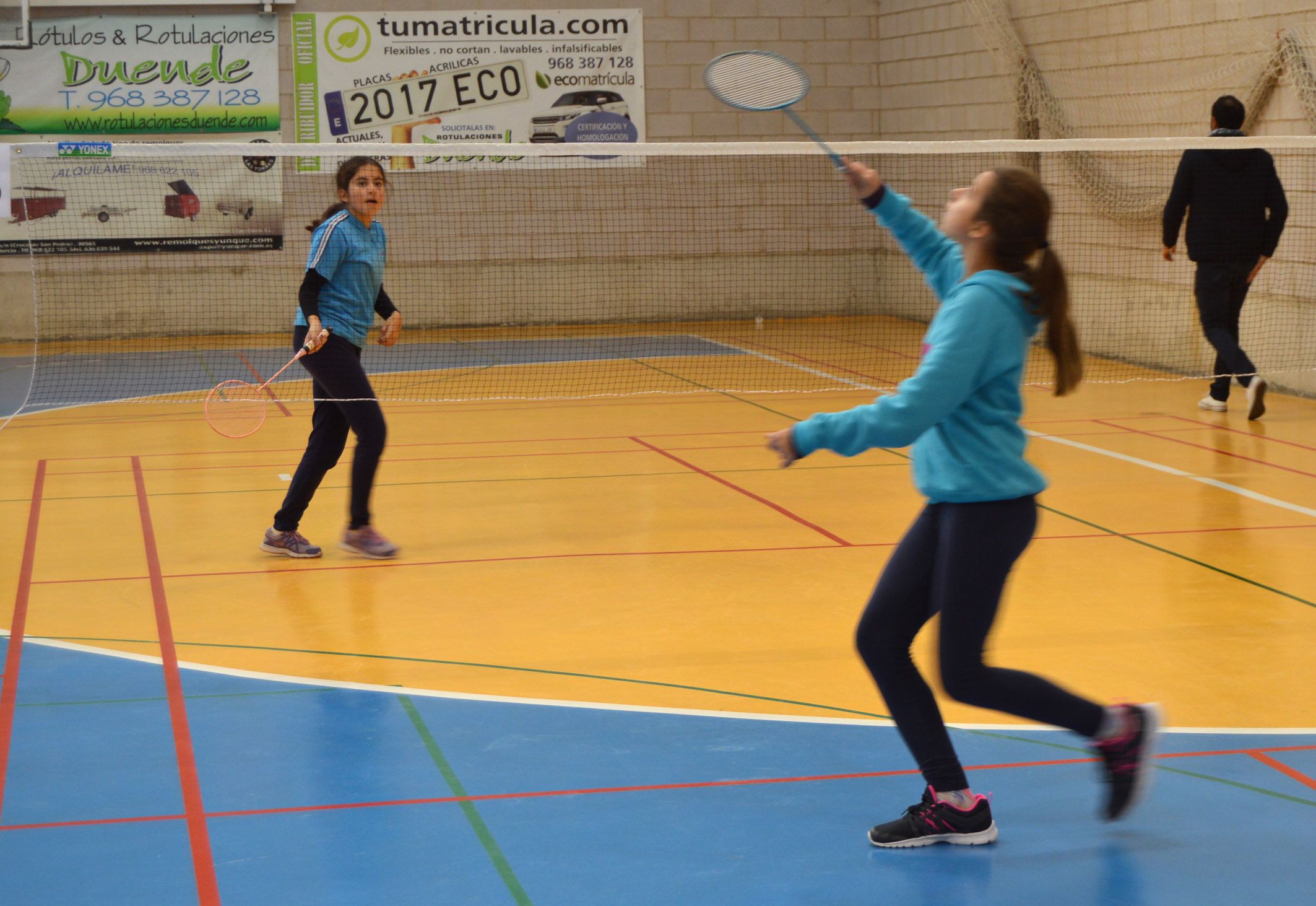 mas-de-200-jugadores-de-badminton-participan-en-el-programa-regional-de-deporte-en-edad-escolar-en-las-torres-de-cotillas2