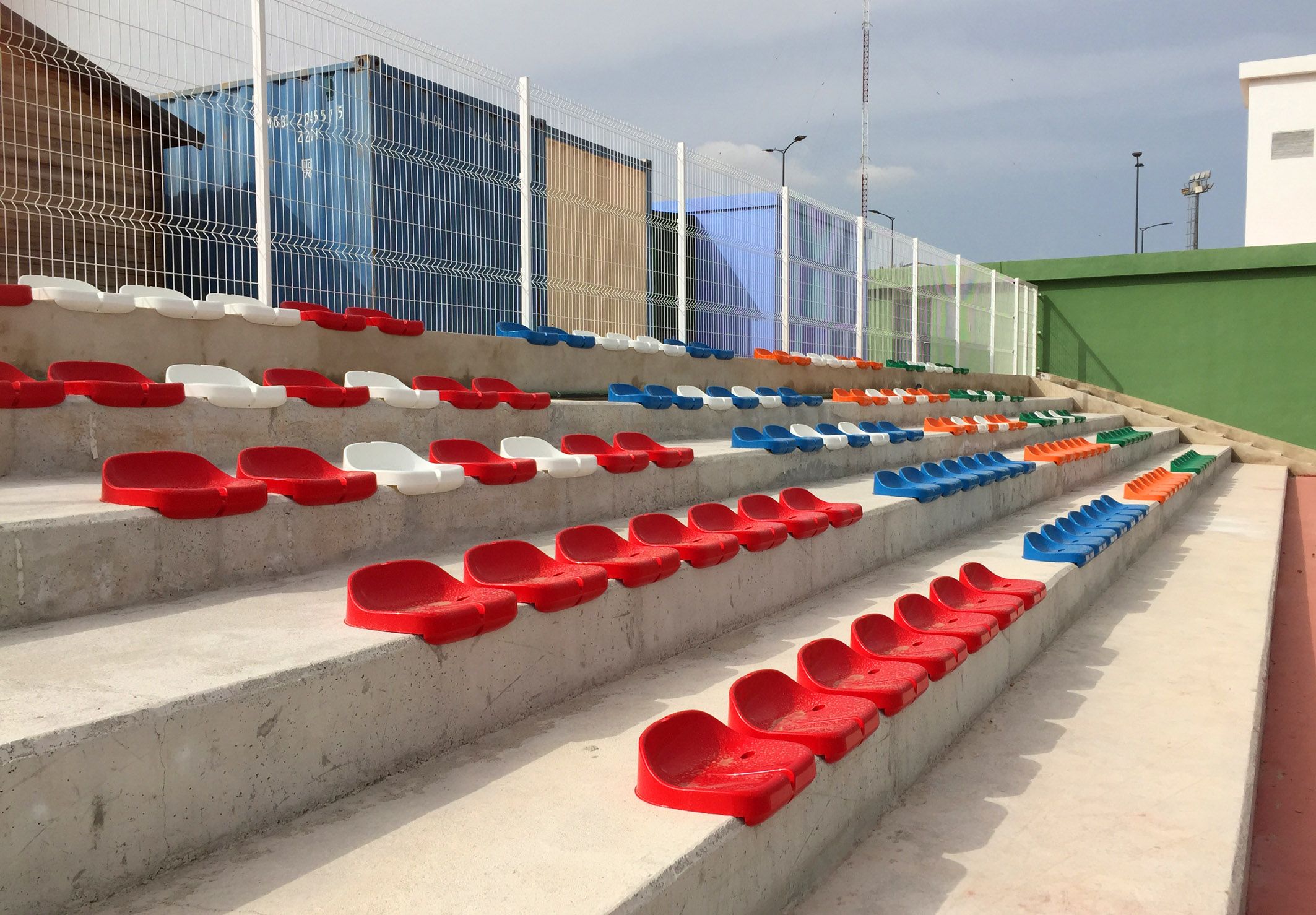 El Ayuntamiento de Las Torres de Cotillas mejora las pistas municipales de tenis1