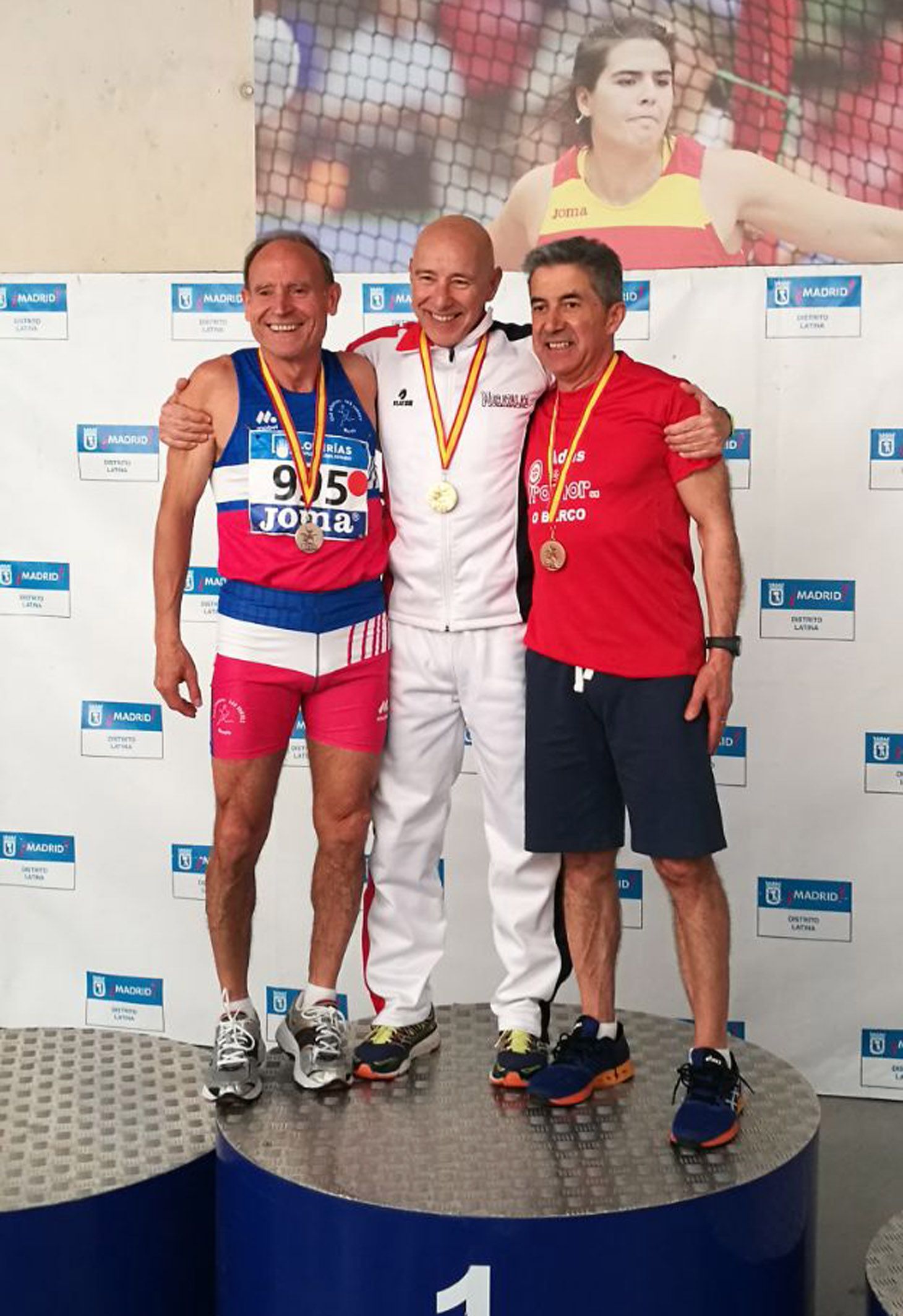 El atleta torreño Ángel Salinas, oro, plata y bronce en el campeonato de España de veteranos2