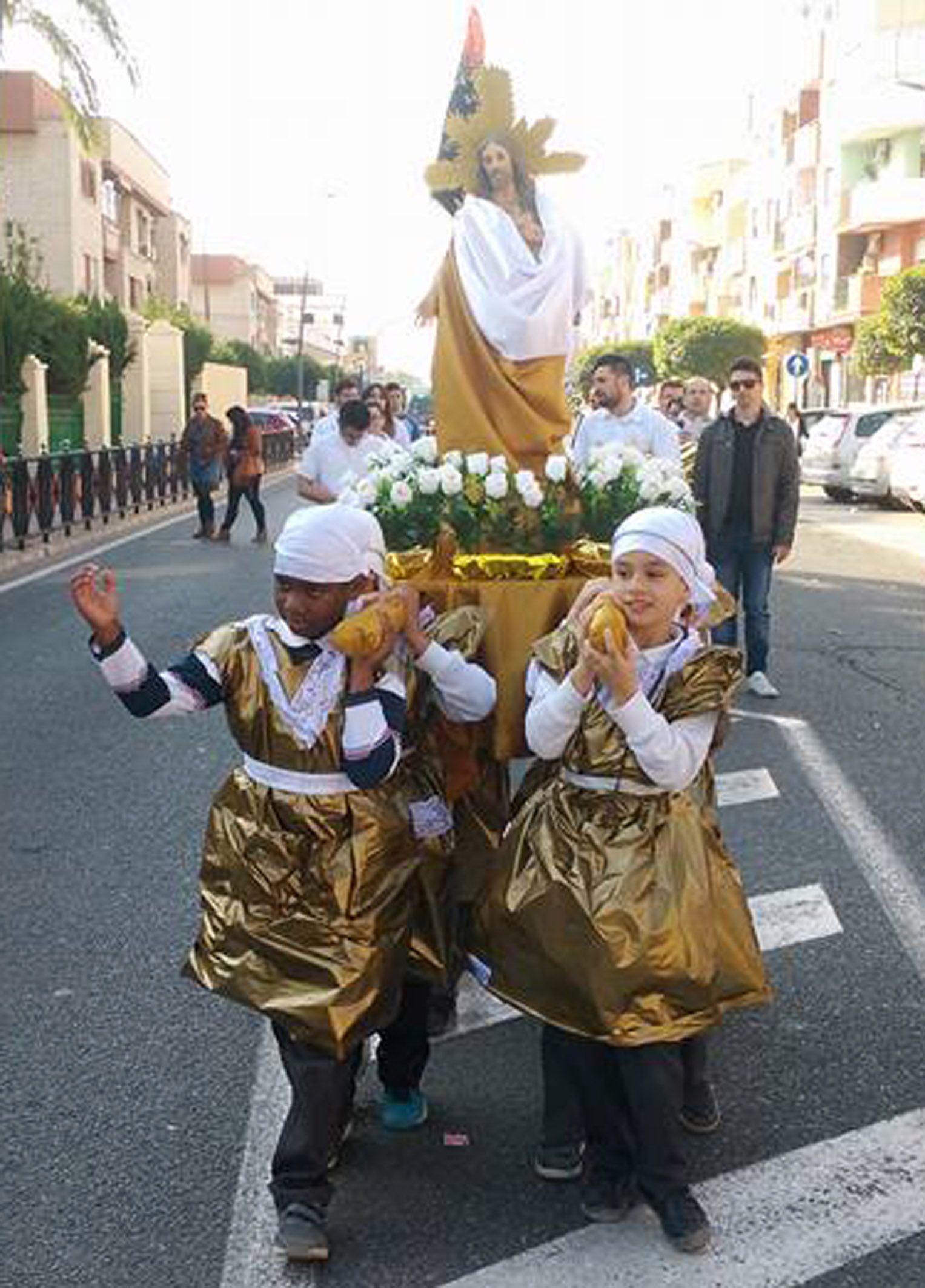 ‘Los Pasitos’ del colegio ‘Divino Maestro’ salieron en procesión un año más8
