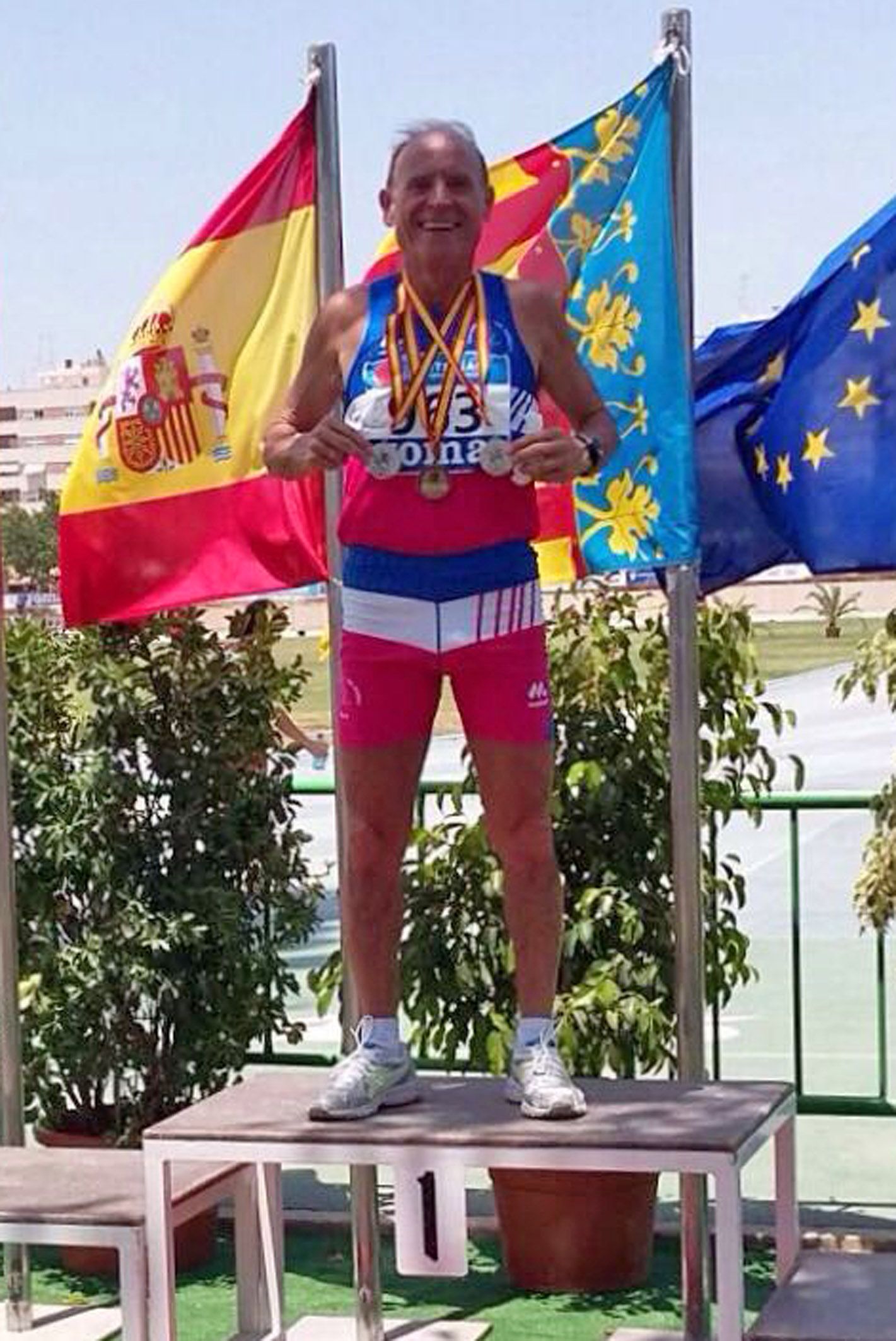 El torreño Ángel Salinas engorda su palmarés con dos platas y un bronce en el Nacional de veteranos