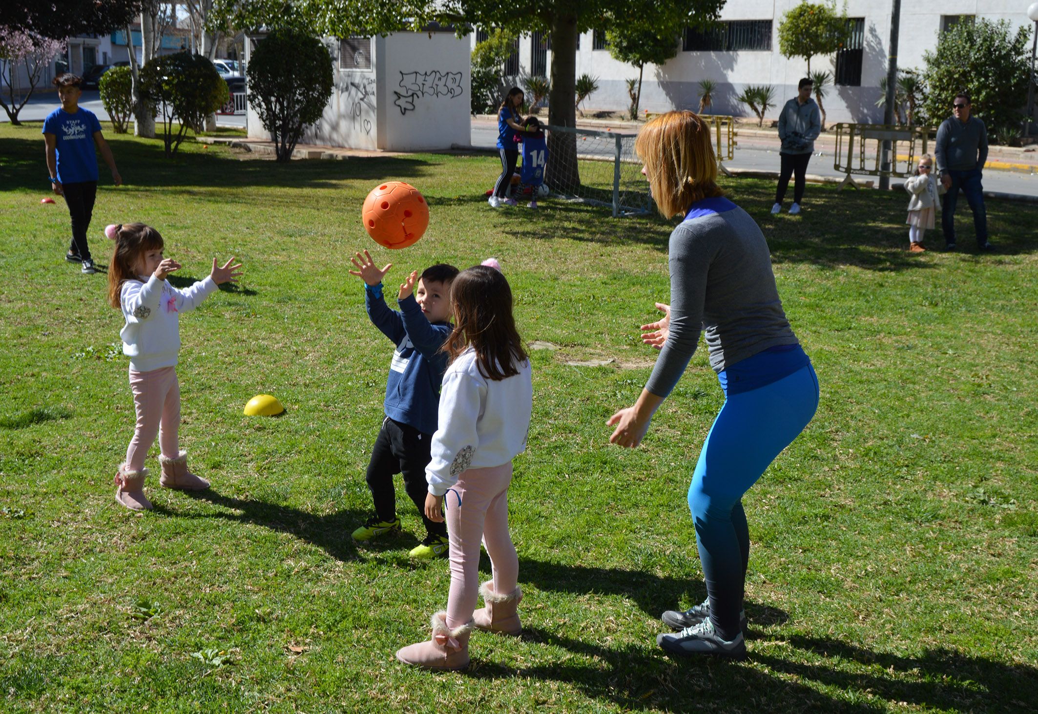 Multitudinaria jornada de deporte en la calle con el proyecto europeo ‘Do-U-Sport’ 8