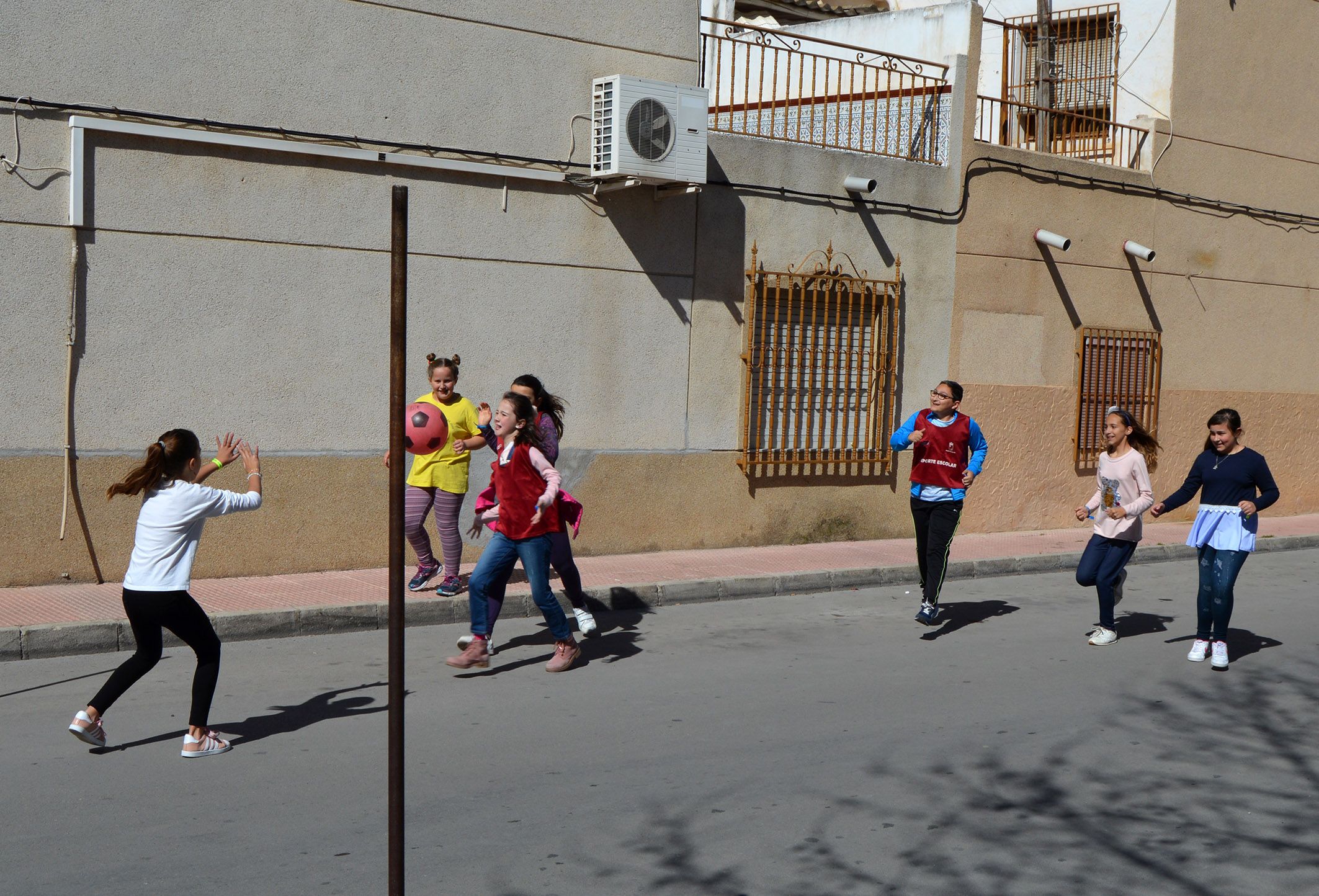Multitudinaria jornada de deporte en la calle con el proyecto europeo ‘Do-U-Sport’ 9