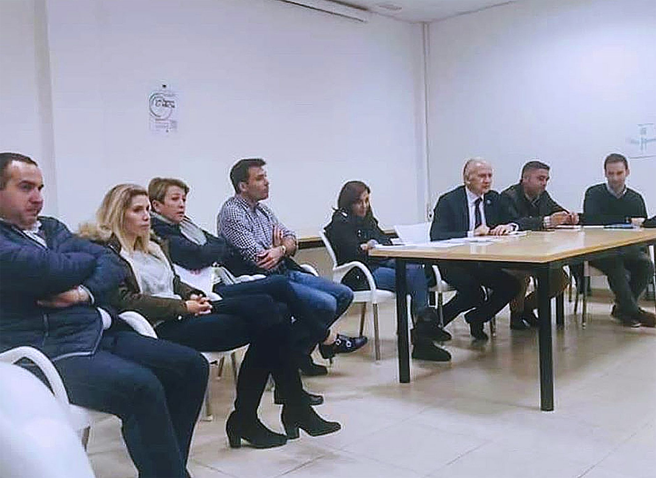 El equipo de gobierno informa a los vecinos de las mejoras proyectadas en el barrio del Carmen3 El equipo de gobierno informa a los vecinos de las mejoras proyectadas en el barrio del Carmen3