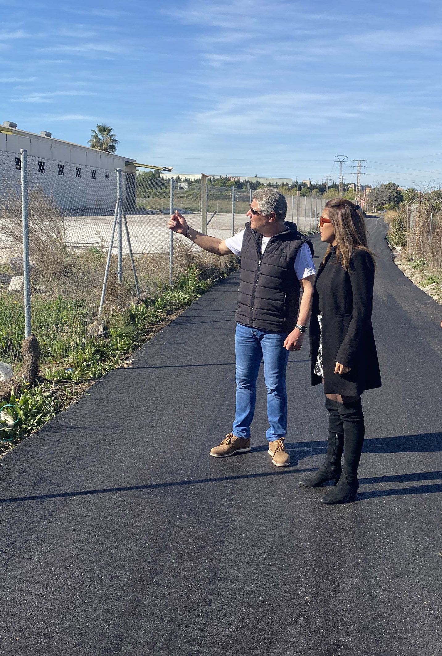 Comienzan las obras para reforzar el firme del camino de La Rafa2 Comienzan las obras para reforzar el firme del camino de La Rafa2